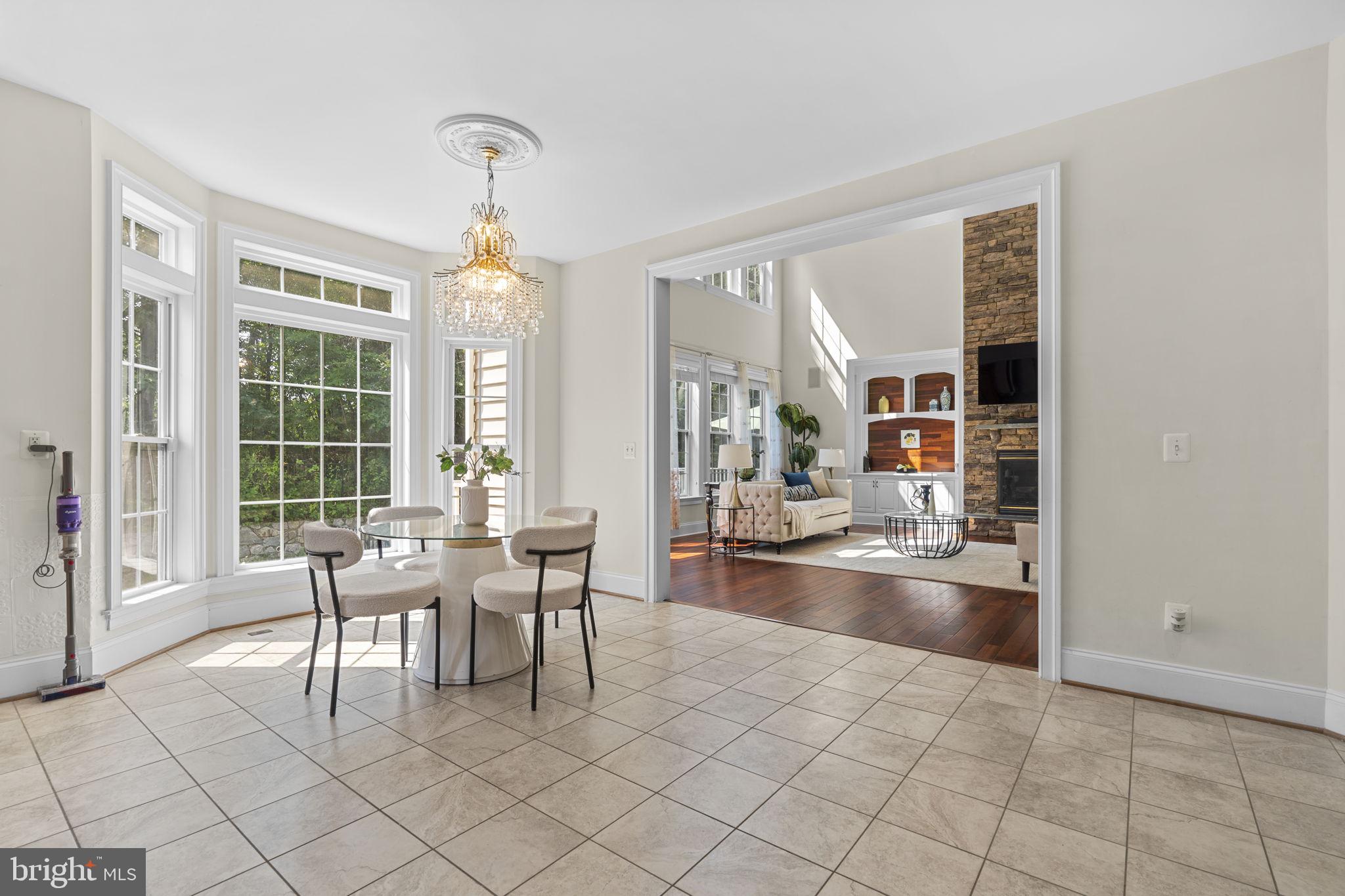 LAKEWOOD HILLS - Residential