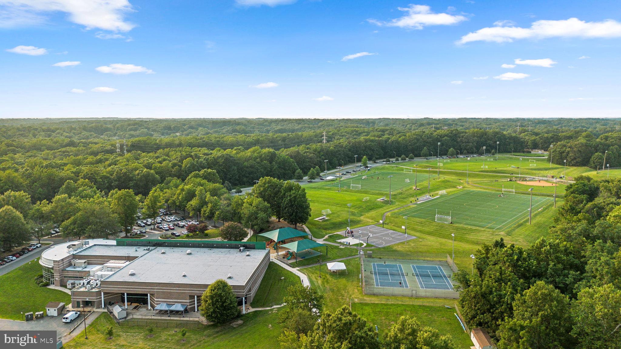 LAKEWOOD HILLS - Residential