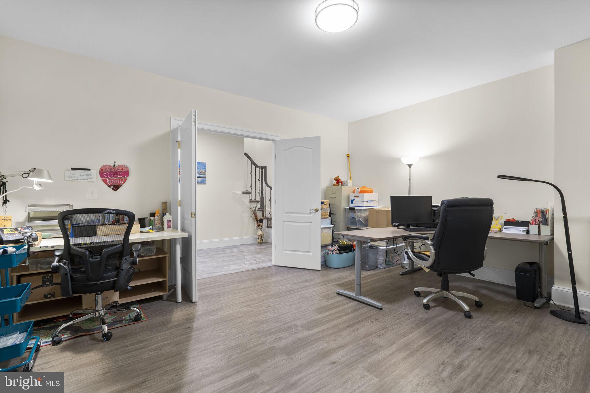 LAKEWOOD HILLS - Residential