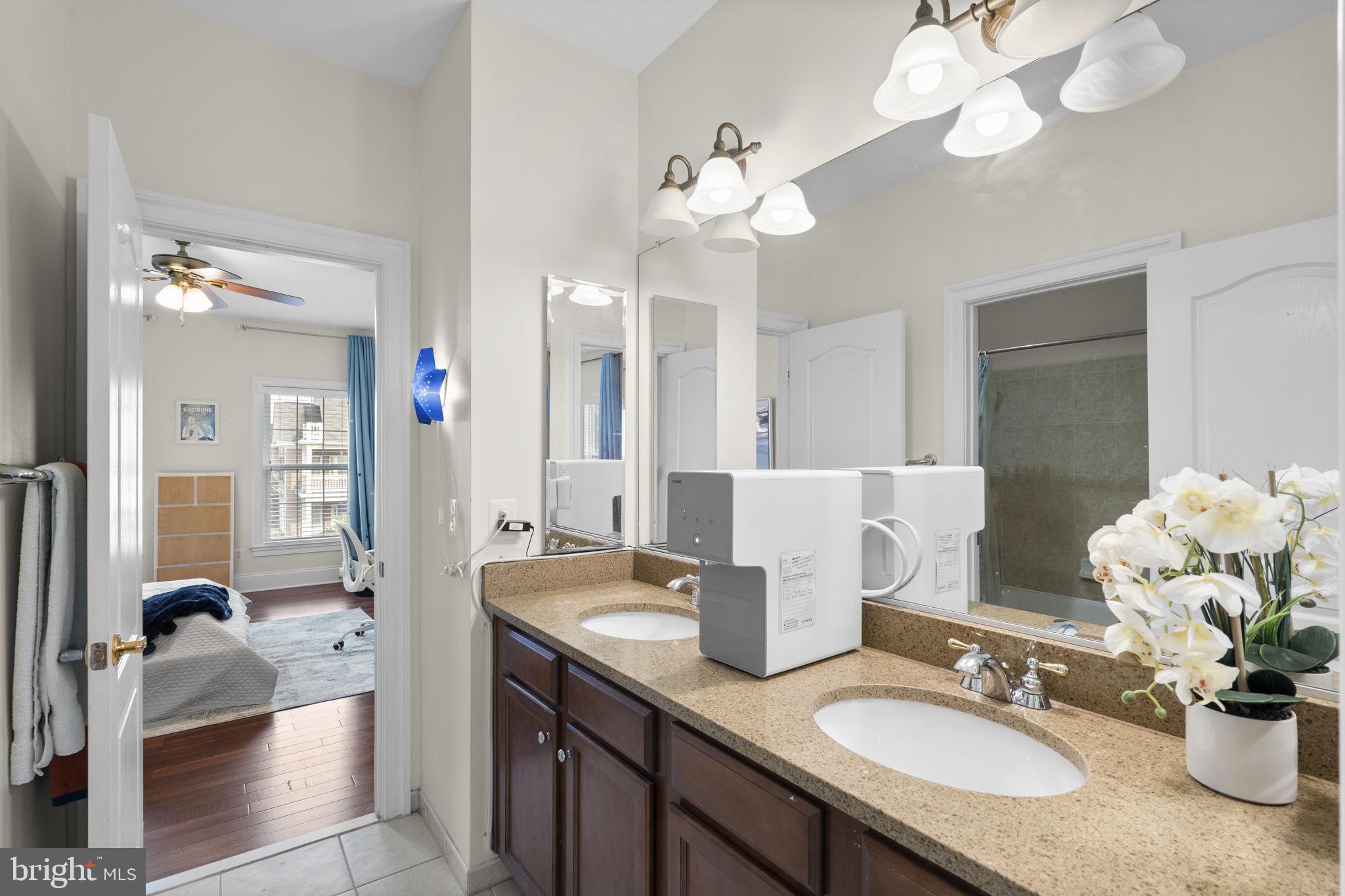 LAKEWOOD HILLS - Residential