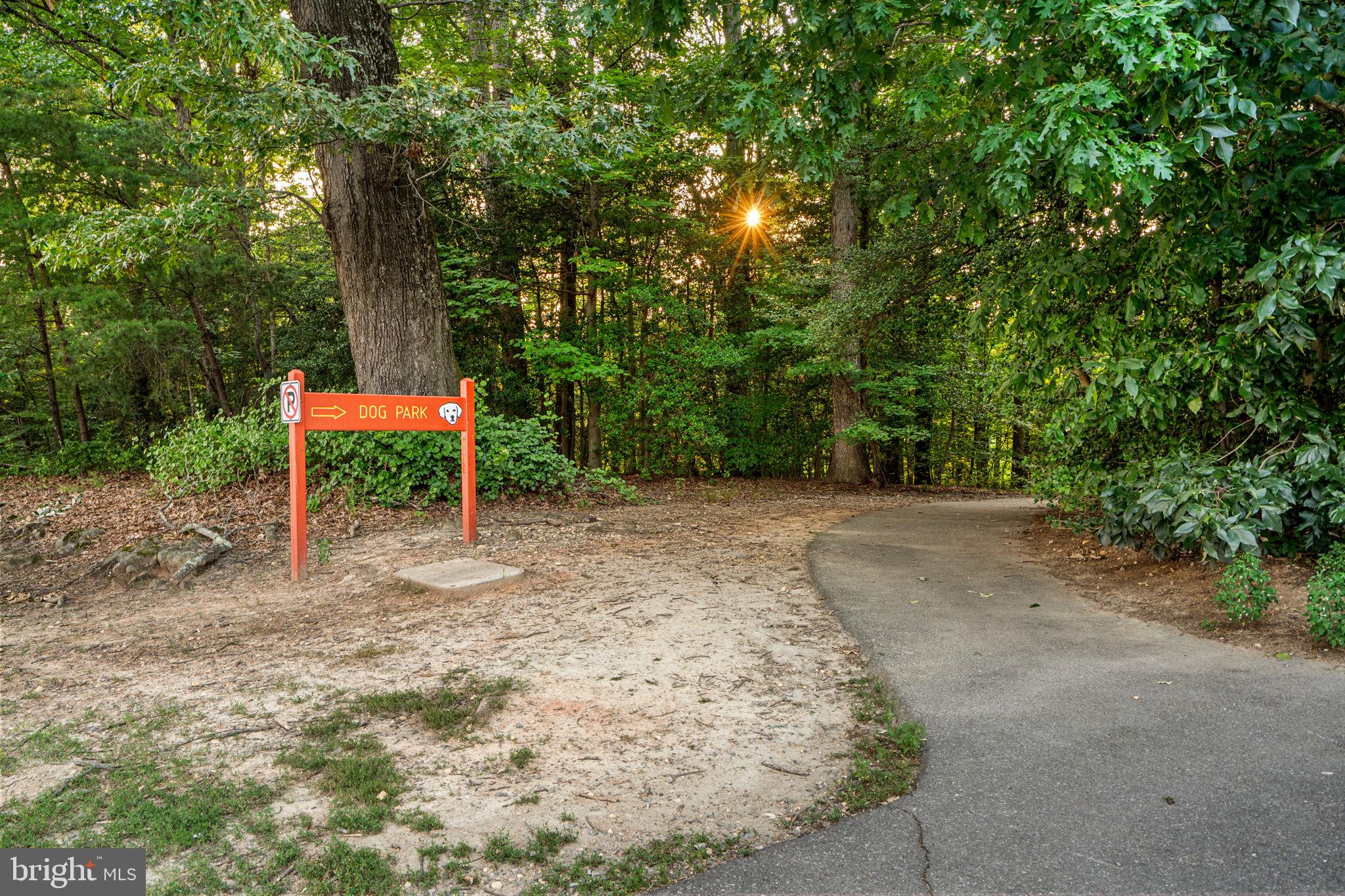 LAKEWOOD HILLS - Residential