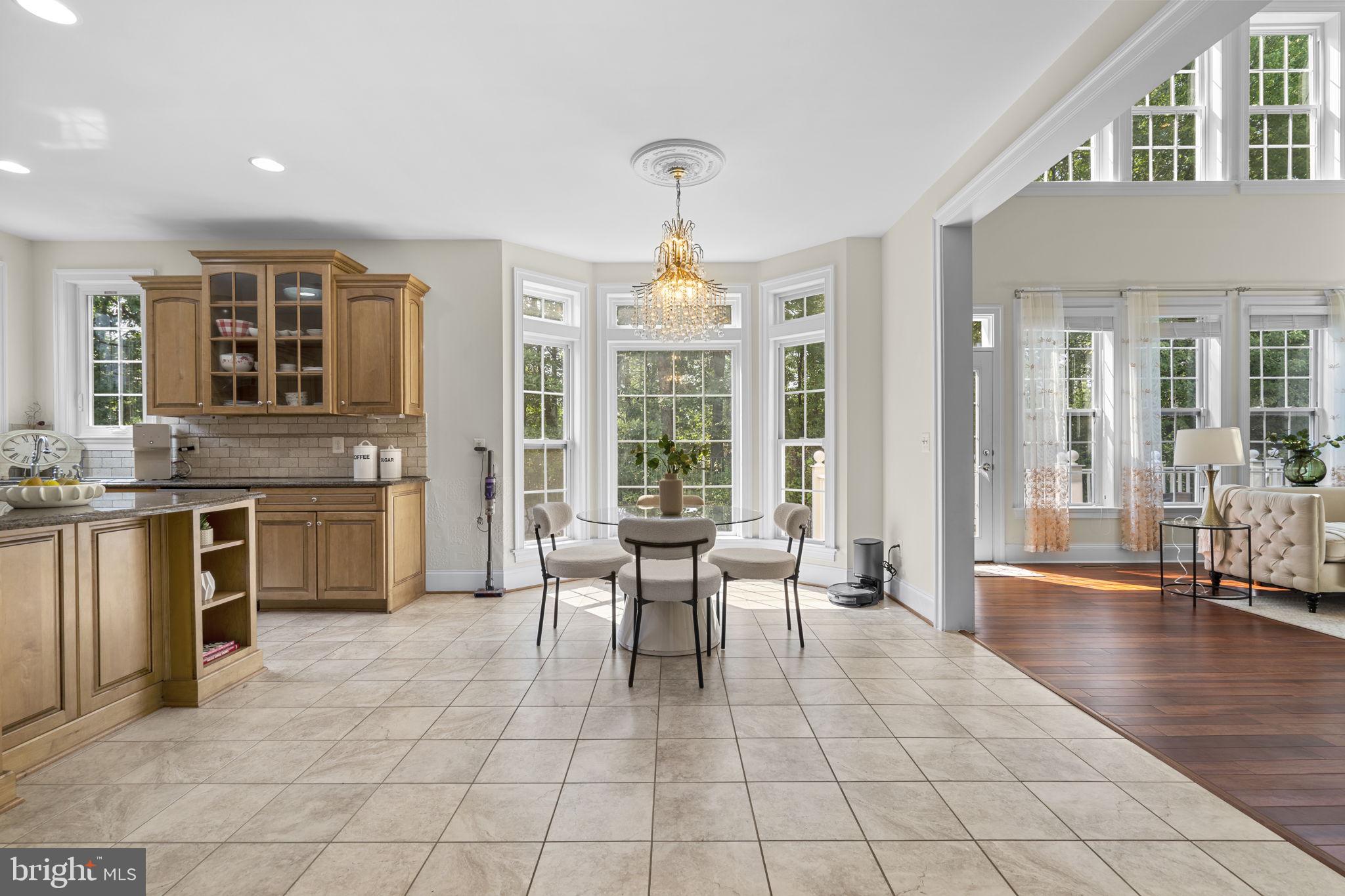 LAKEWOOD HILLS - Residential