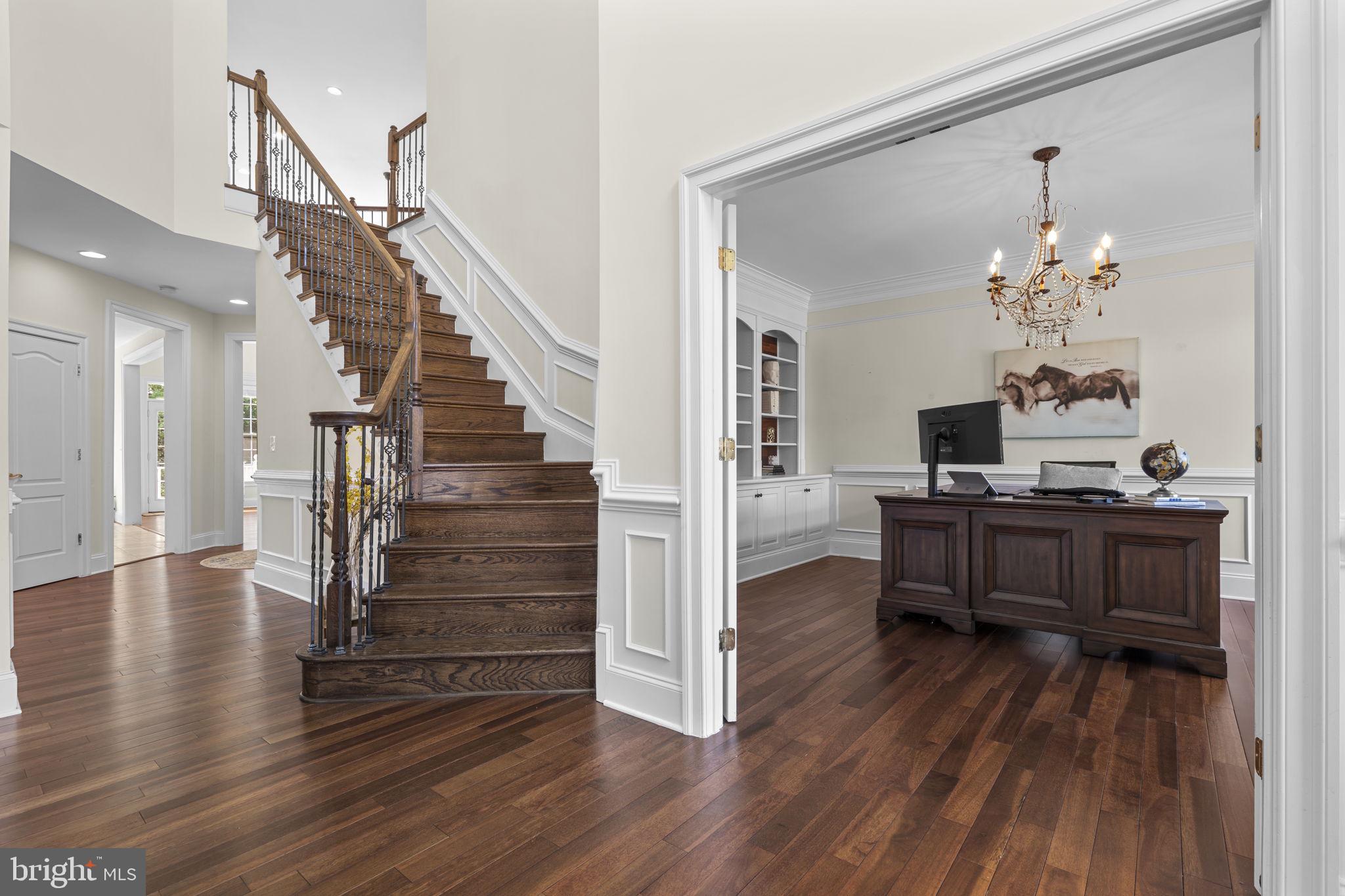 LAKEWOOD HILLS - Residential