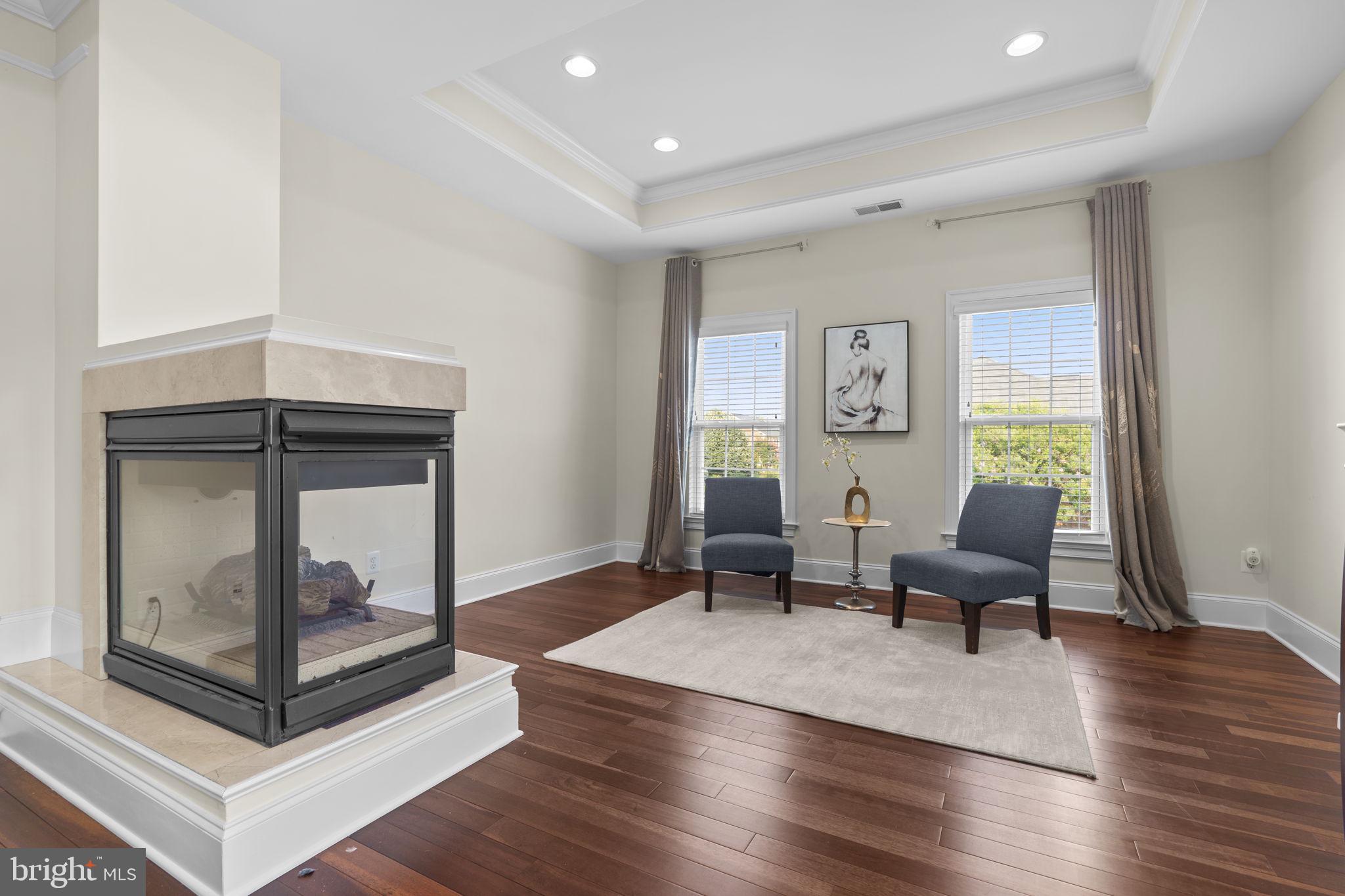 LAKEWOOD HILLS - Residential