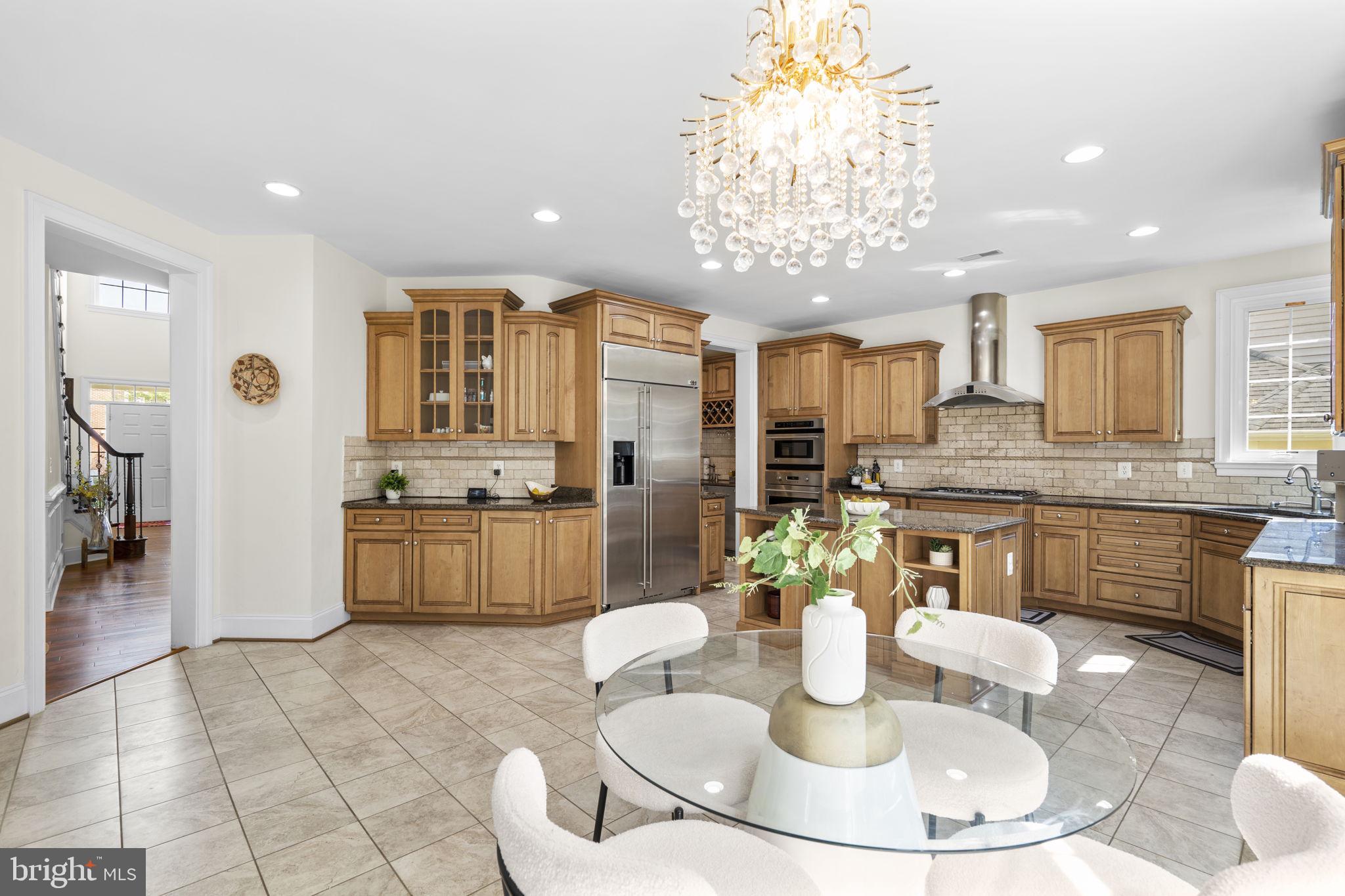 LAKEWOOD HILLS - Residential