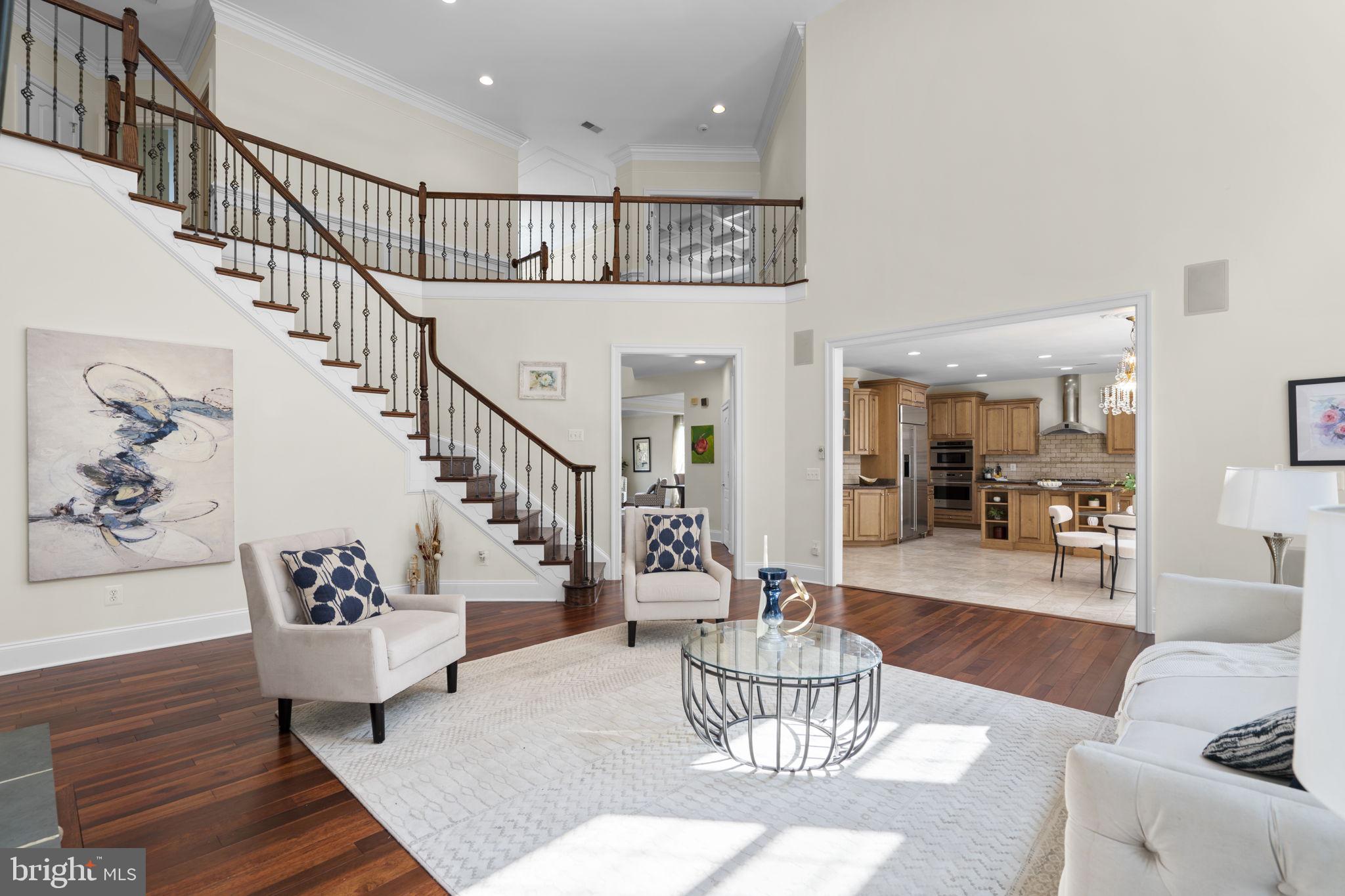 LAKEWOOD HILLS - Residential