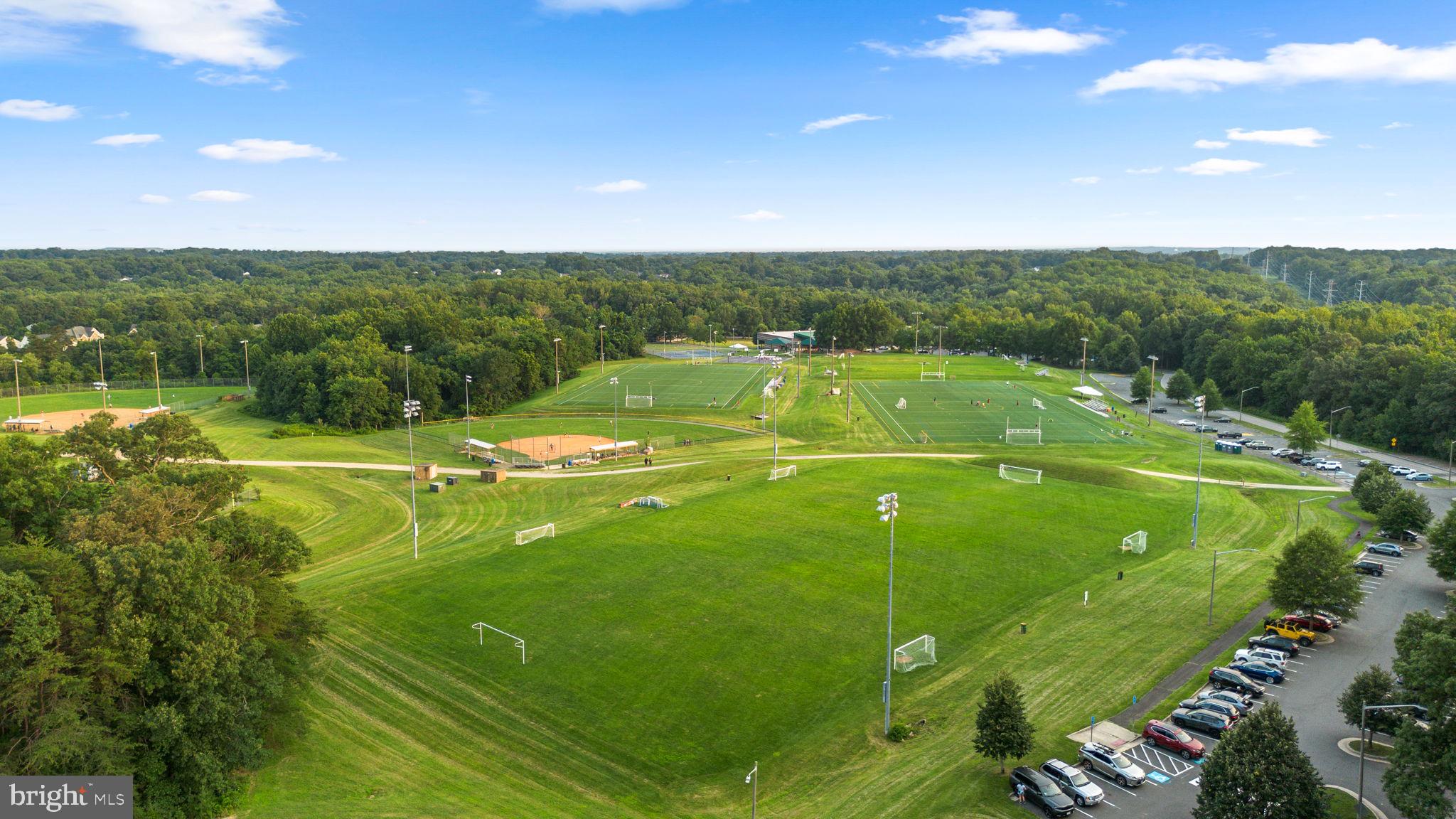 LAKEWOOD HILLS - Residential