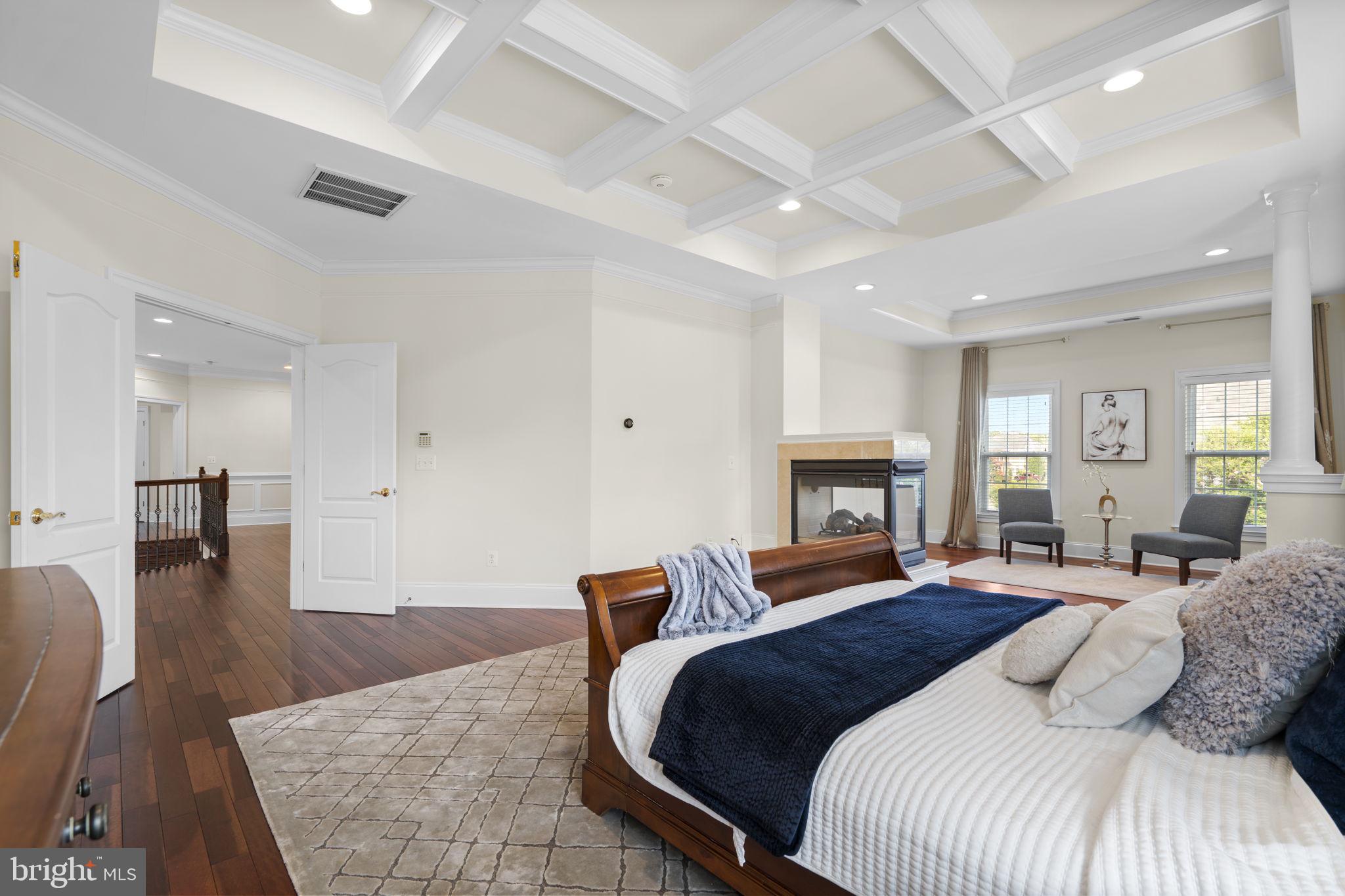 LAKEWOOD HILLS - Residential