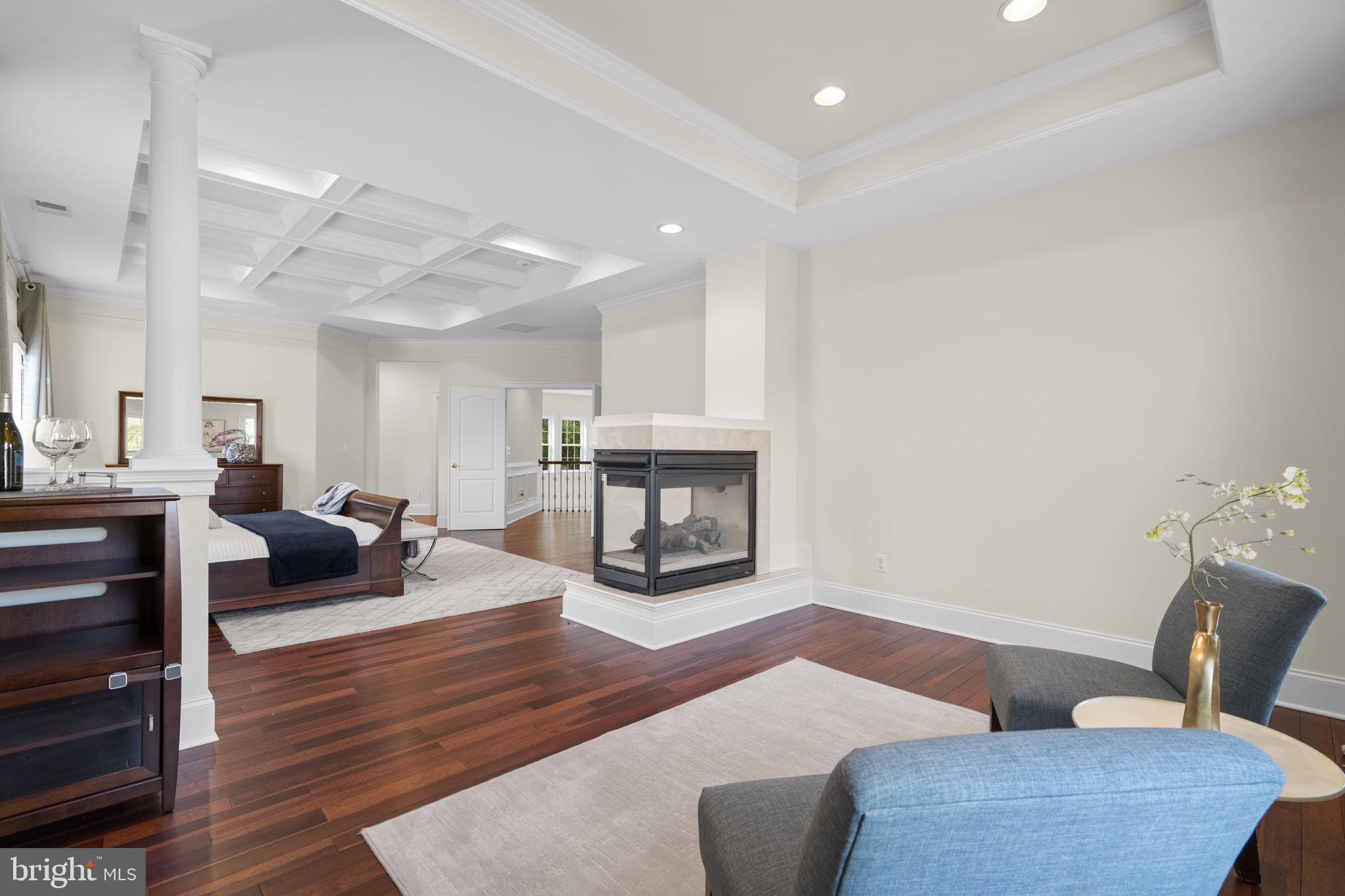 LAKEWOOD HILLS - Residential
