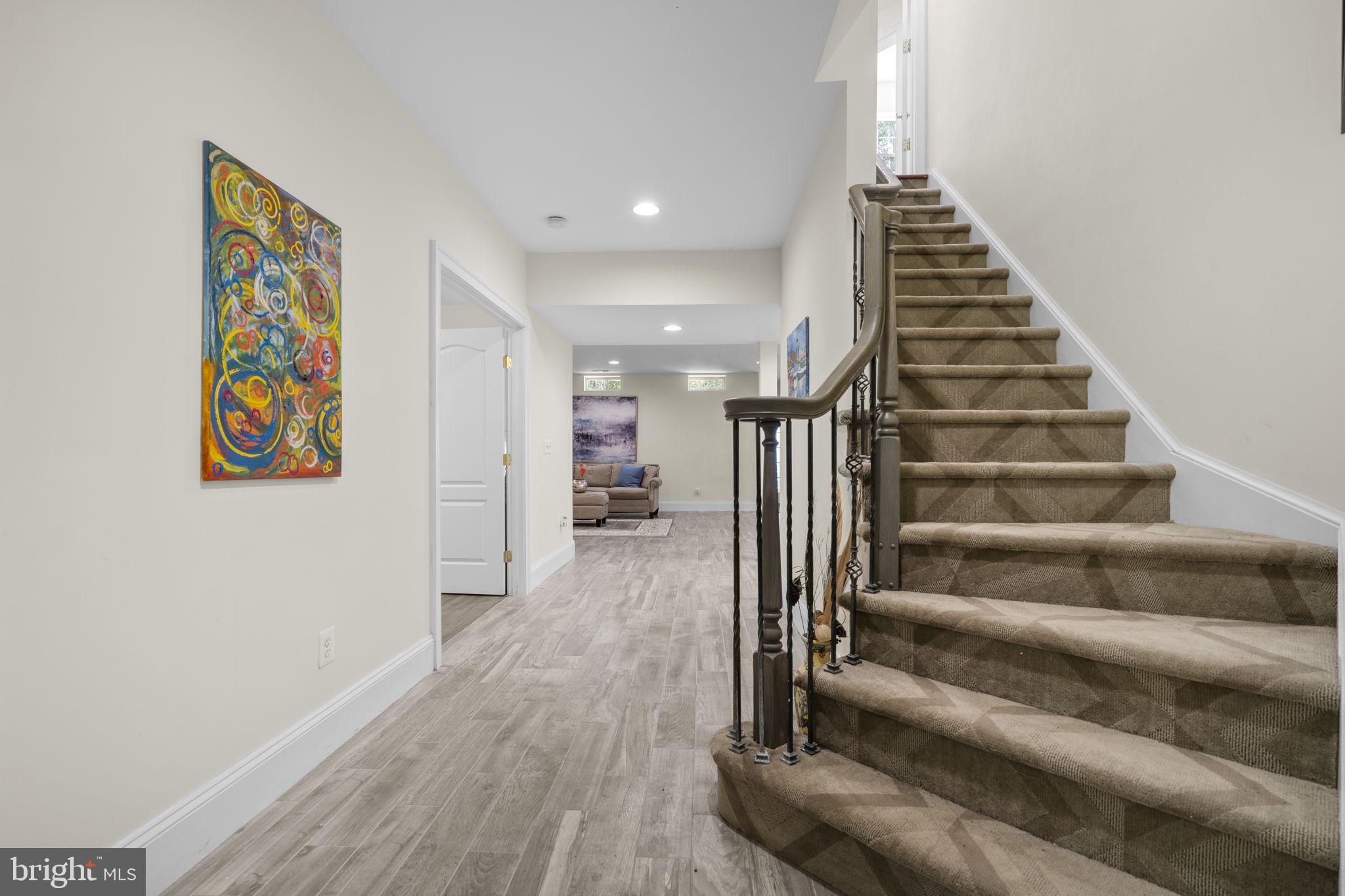 LAKEWOOD HILLS - Residential