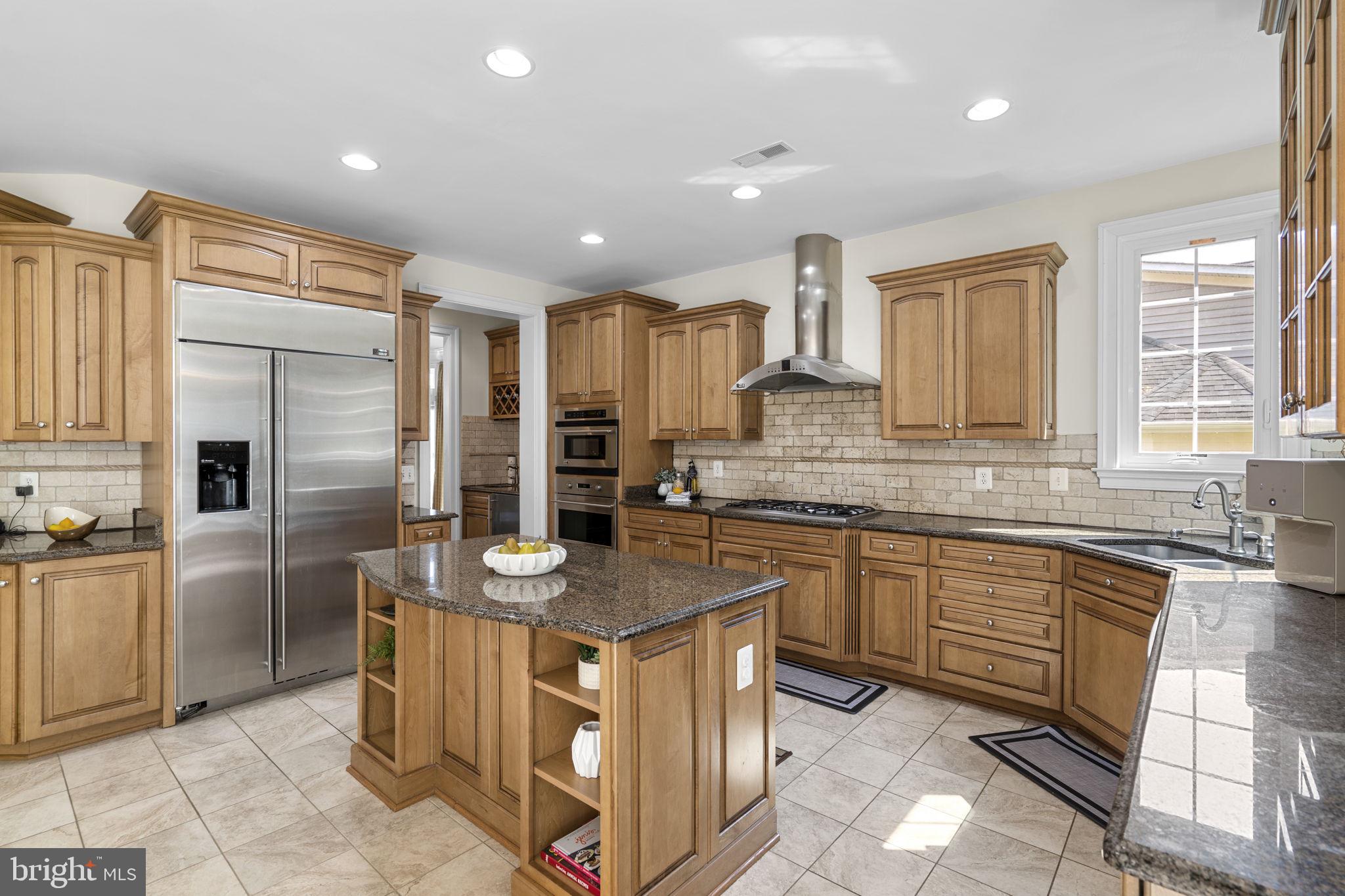 LAKEWOOD HILLS - Residential