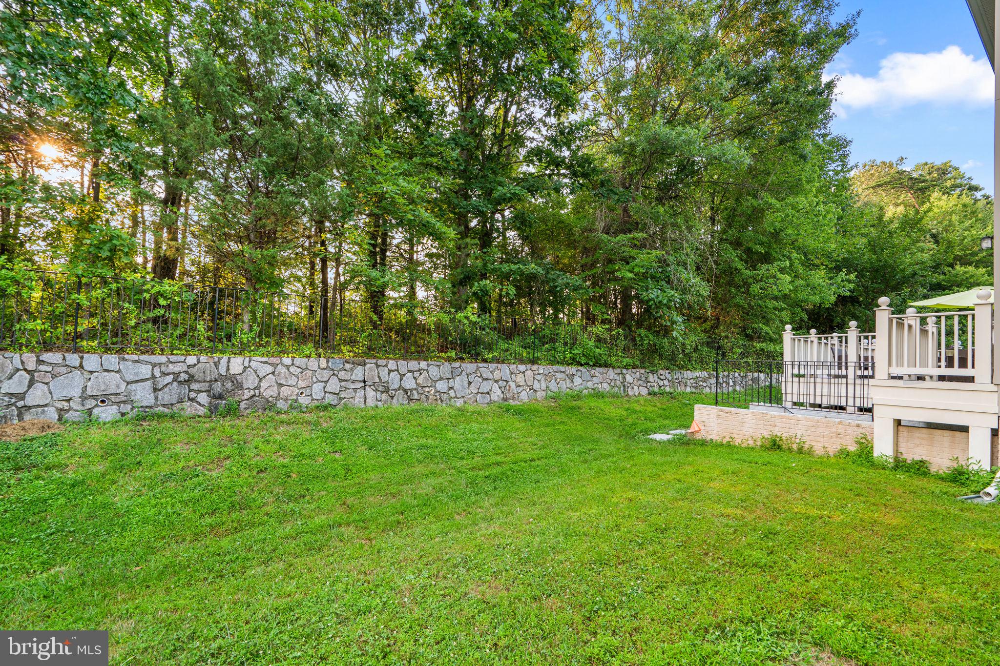 LAKEWOOD HILLS - Residential