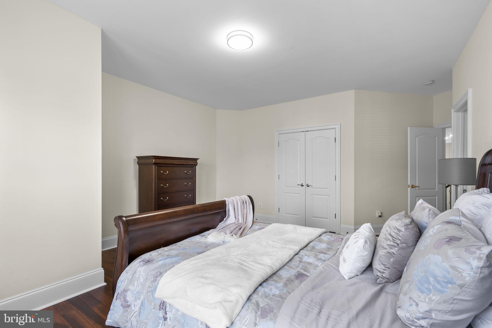 LAKEWOOD HILLS - Residential