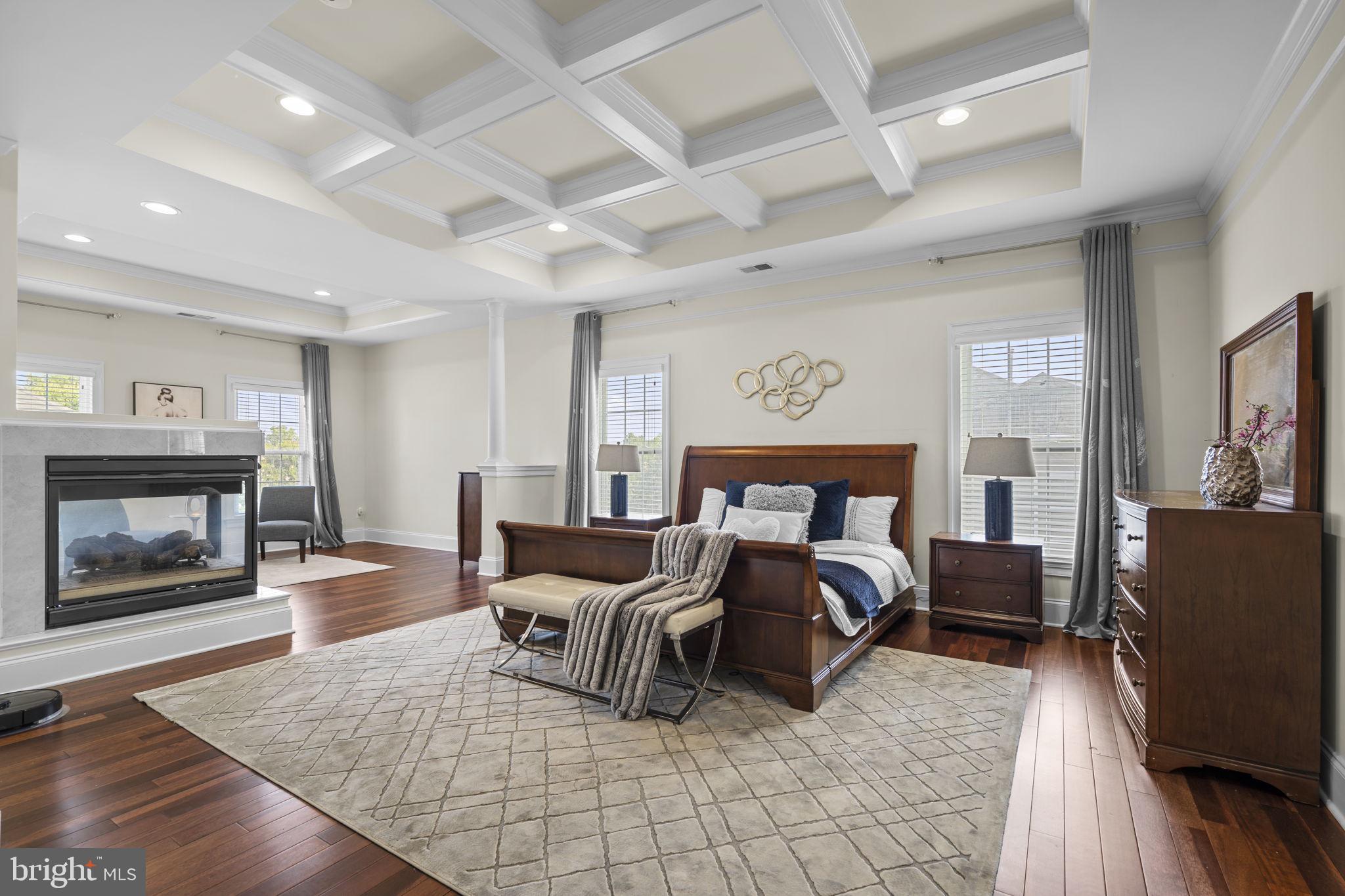 LAKEWOOD HILLS - Residential