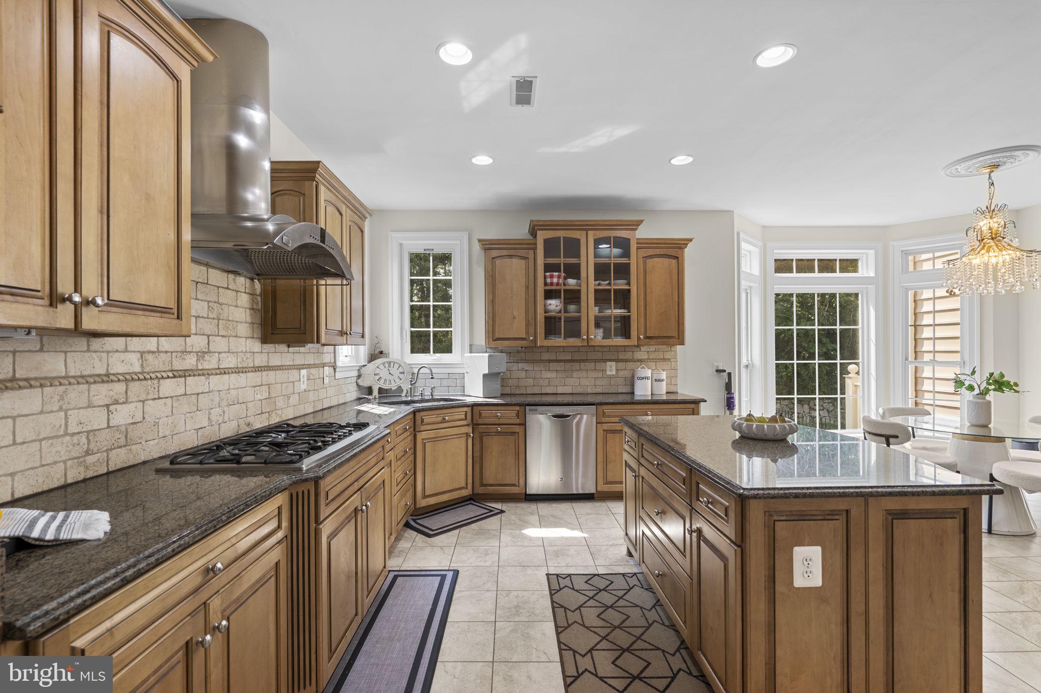 LAKEWOOD HILLS - Residential