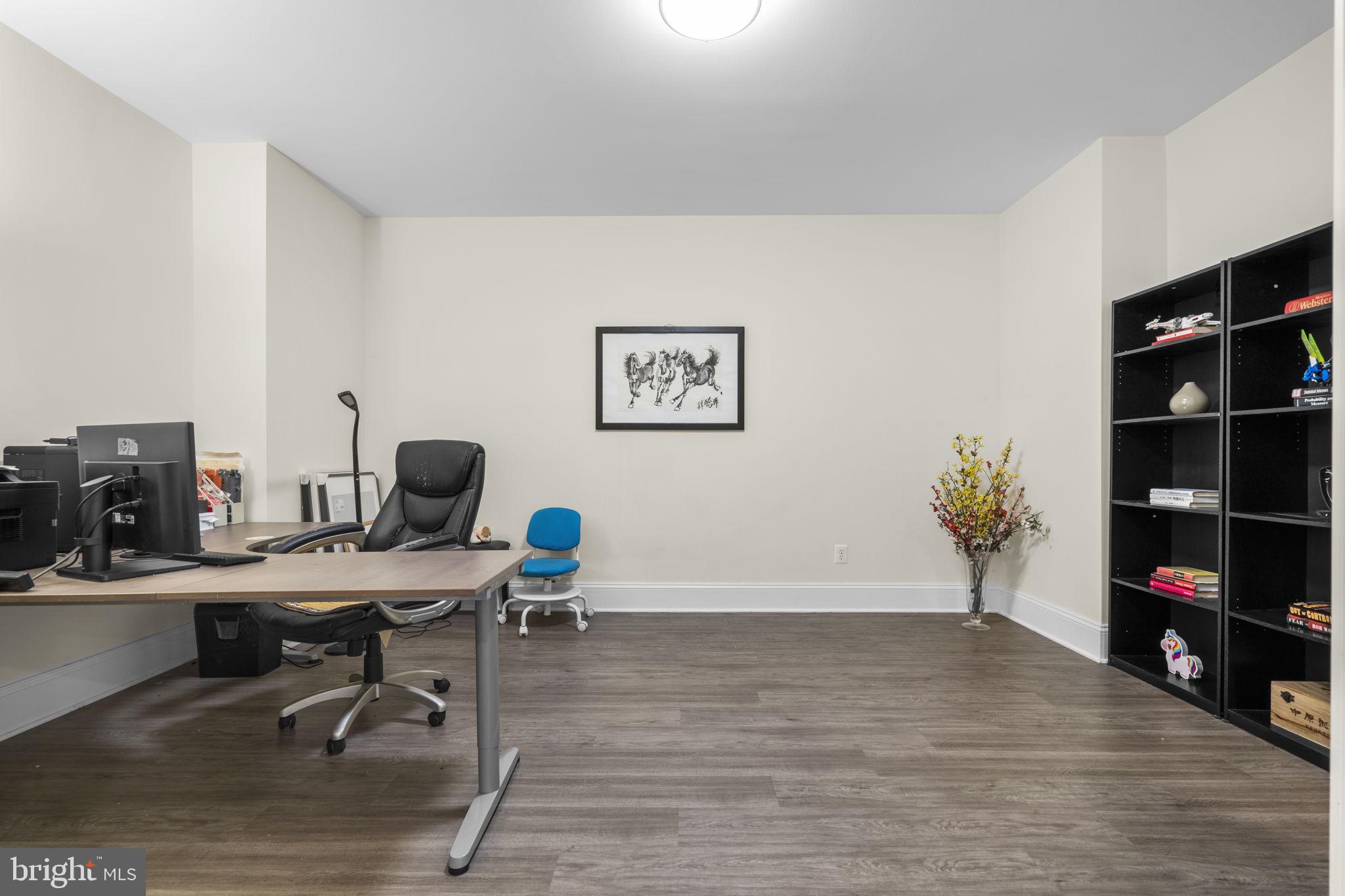 LAKEWOOD HILLS - Residential