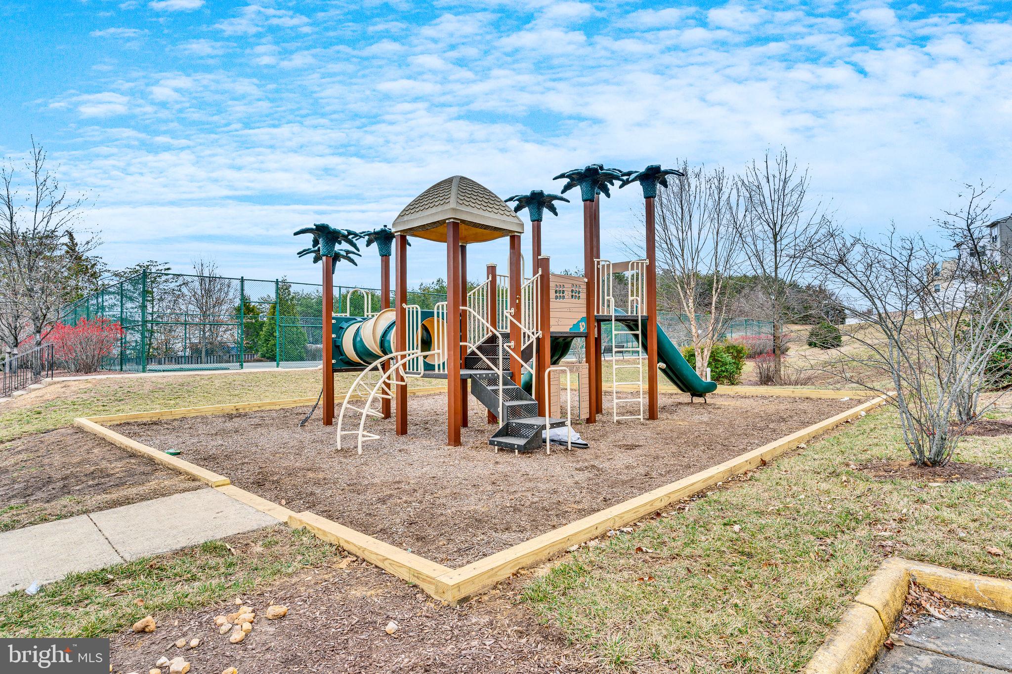 SUMMERFIELD - Residential