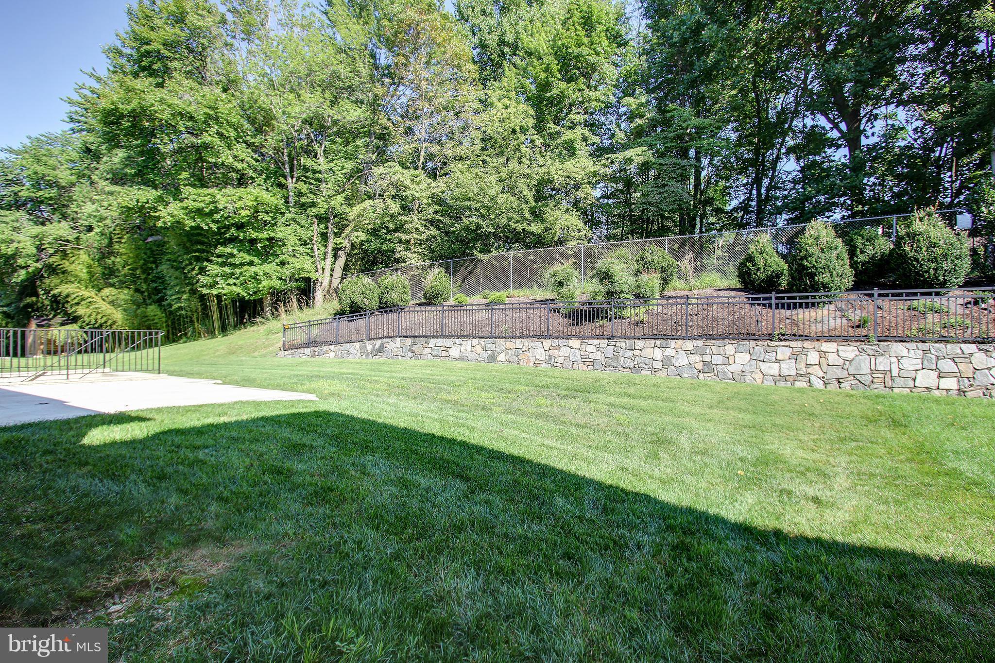 POPLAR RUN - Residential