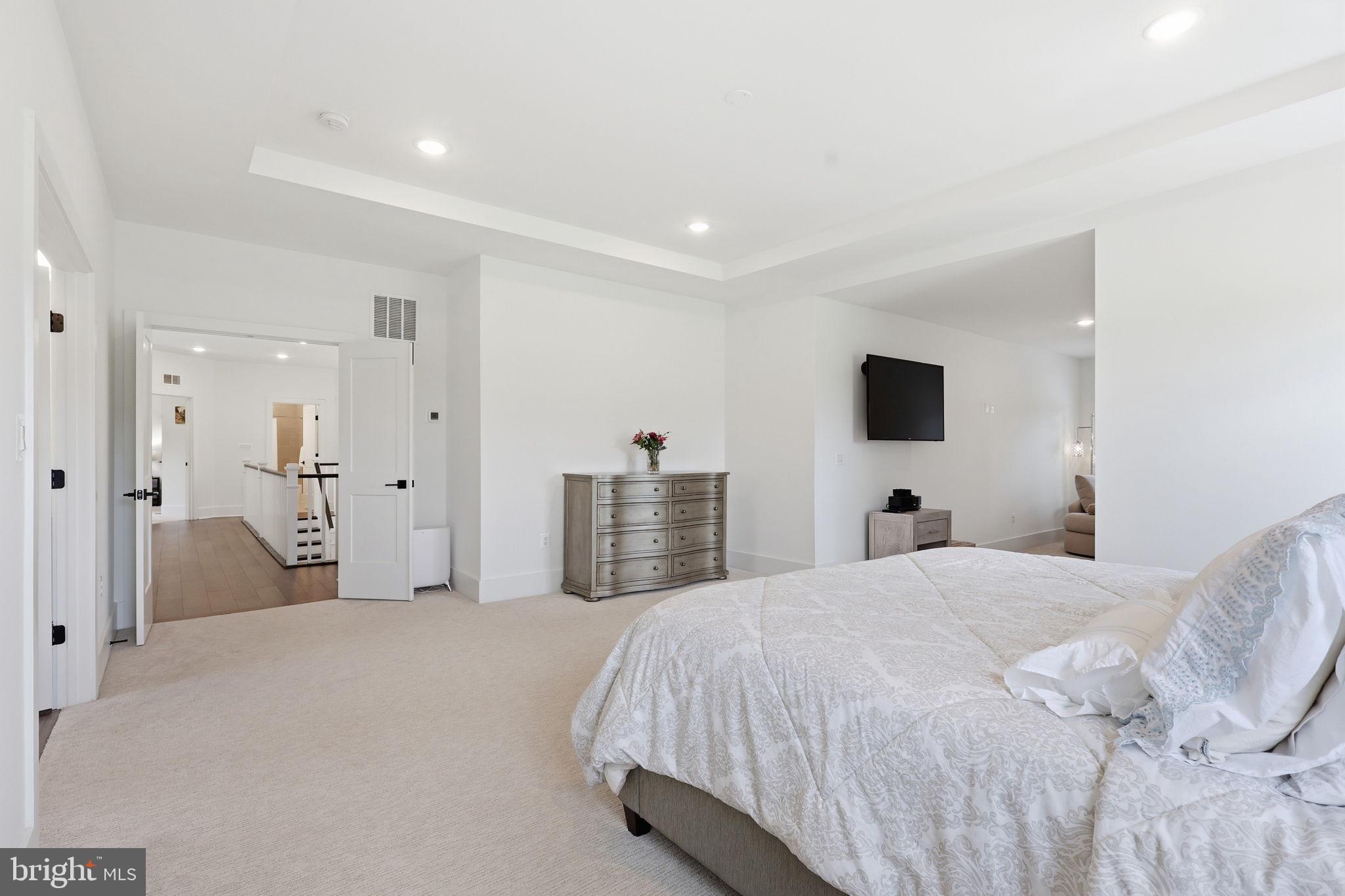 TANAGER - Residential