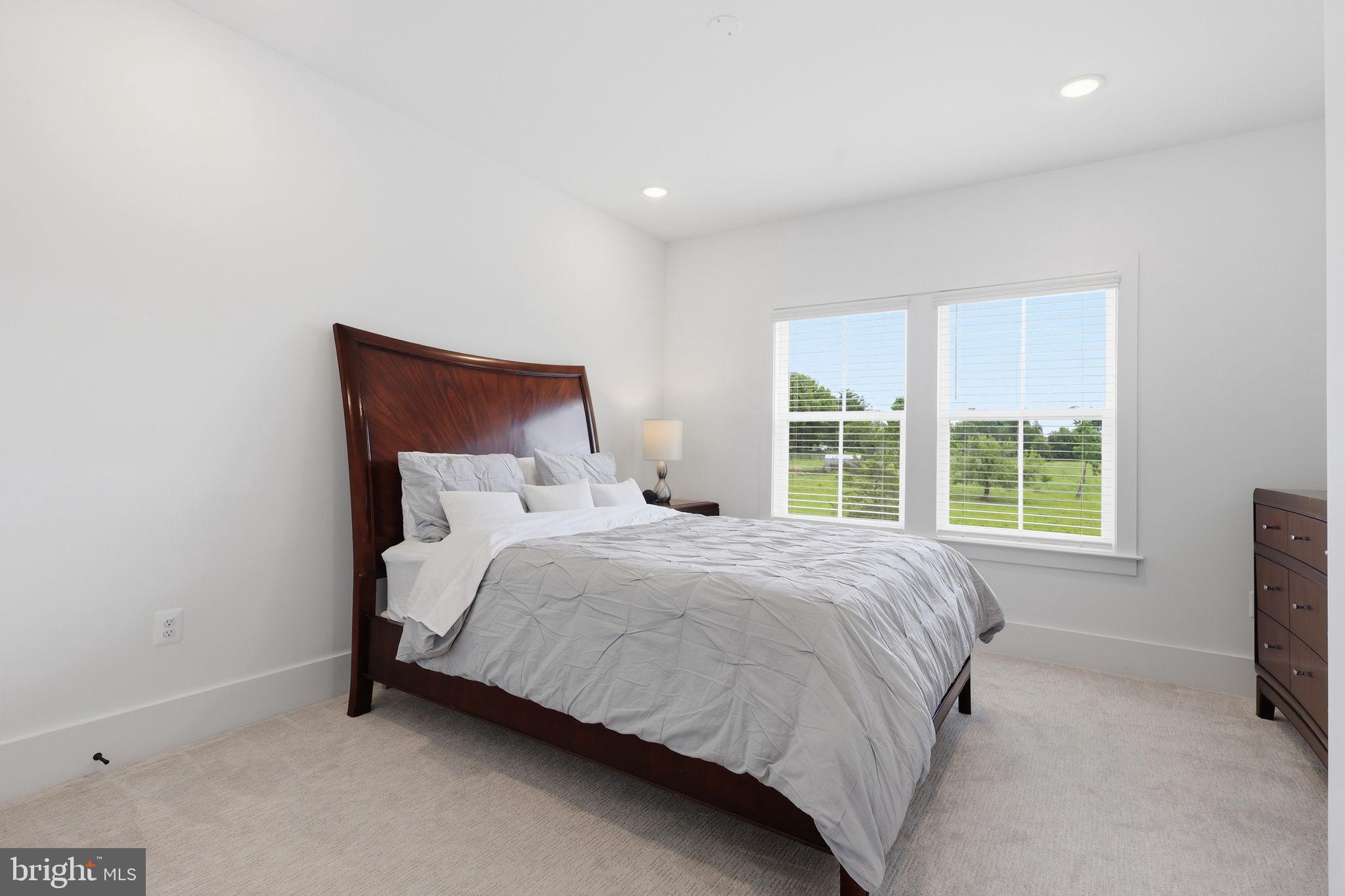 TANAGER - Residential