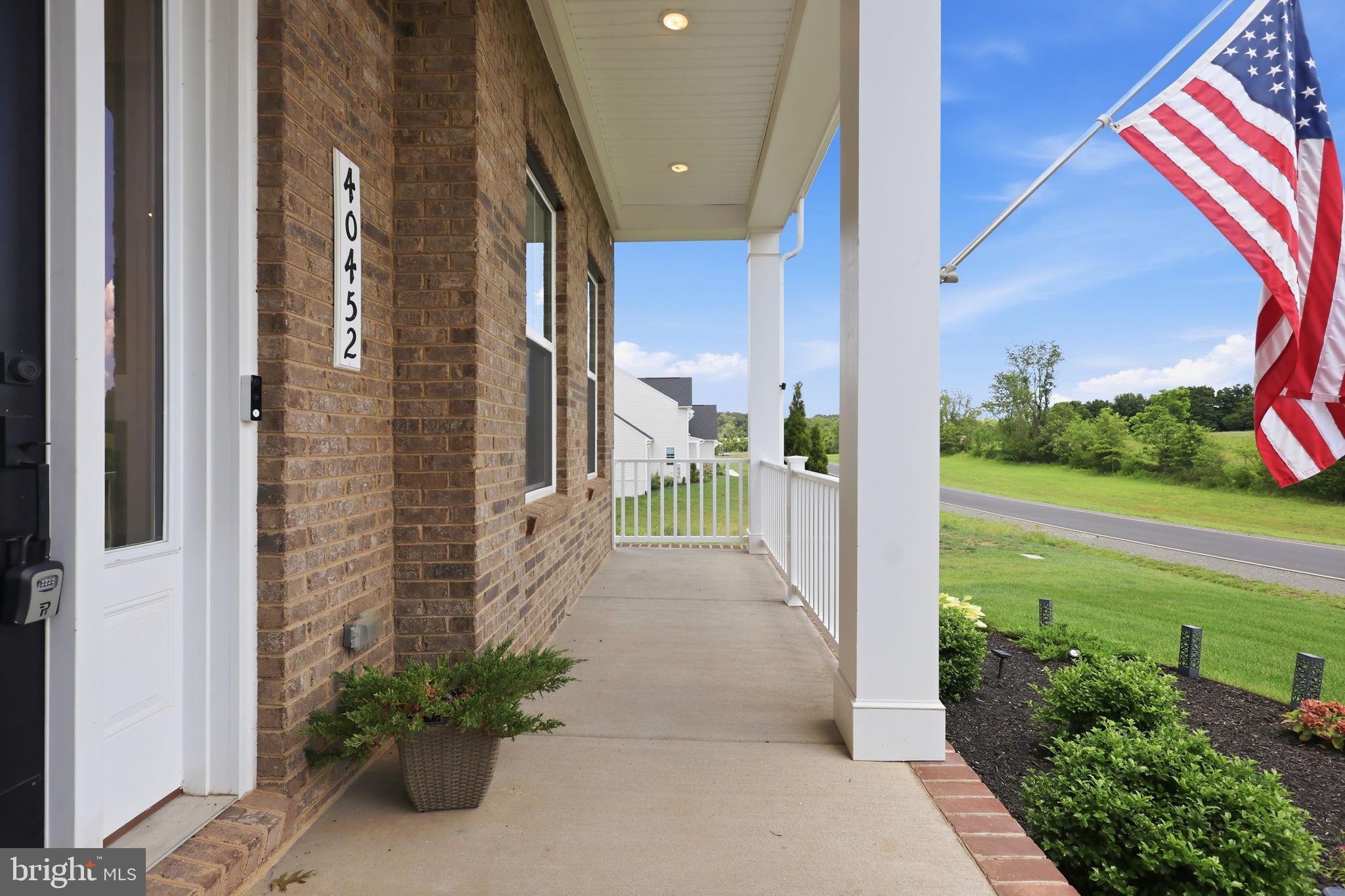 TANAGER - Residential