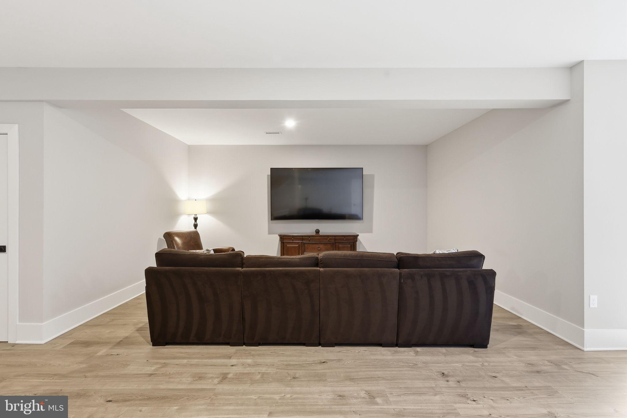 TANAGER - Residential