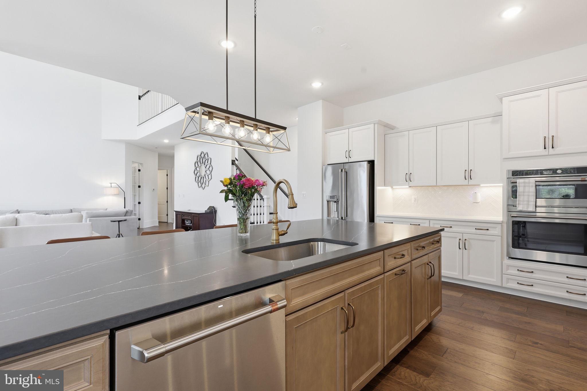TANAGER - Residential