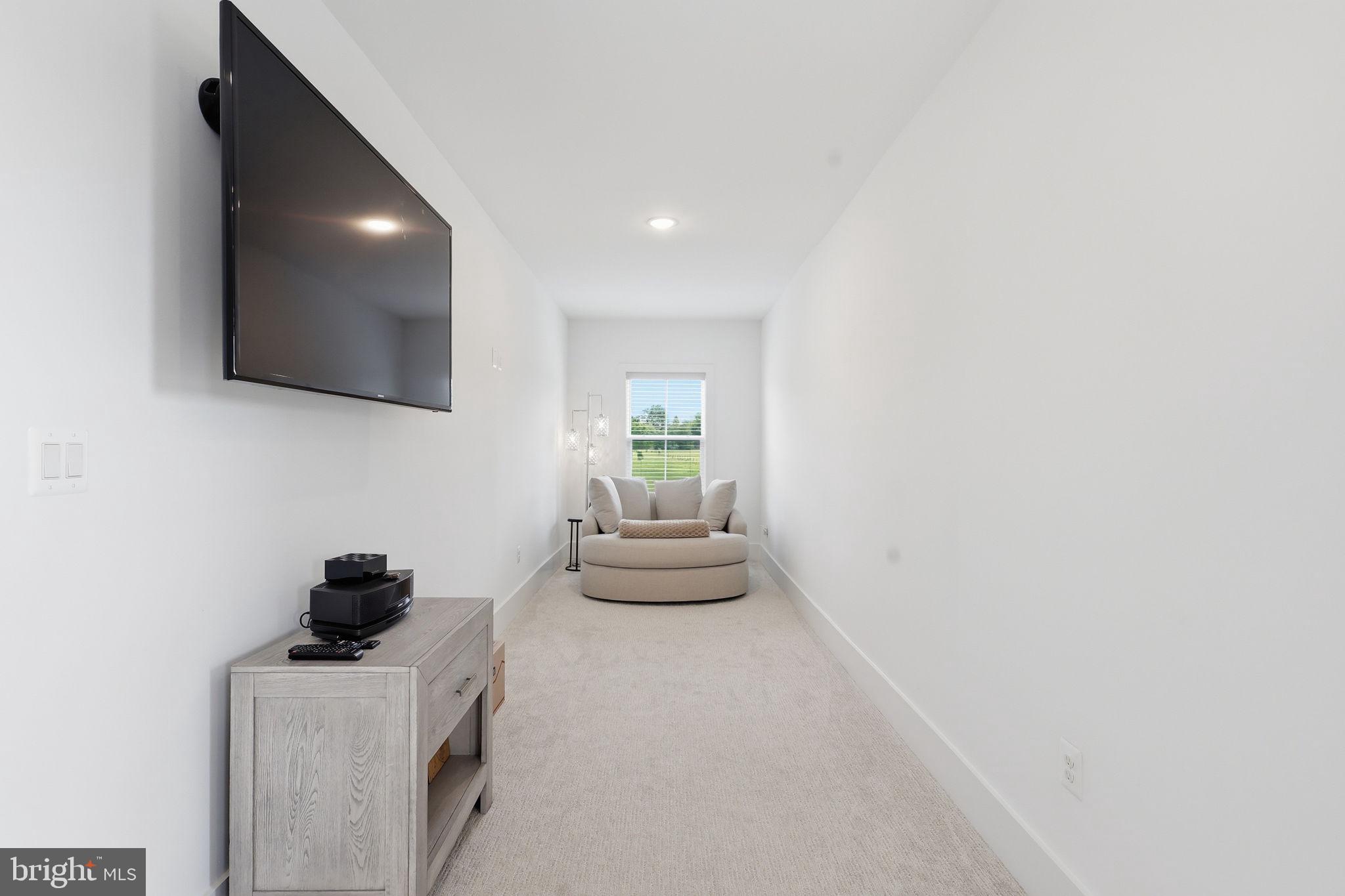 TANAGER - Residential