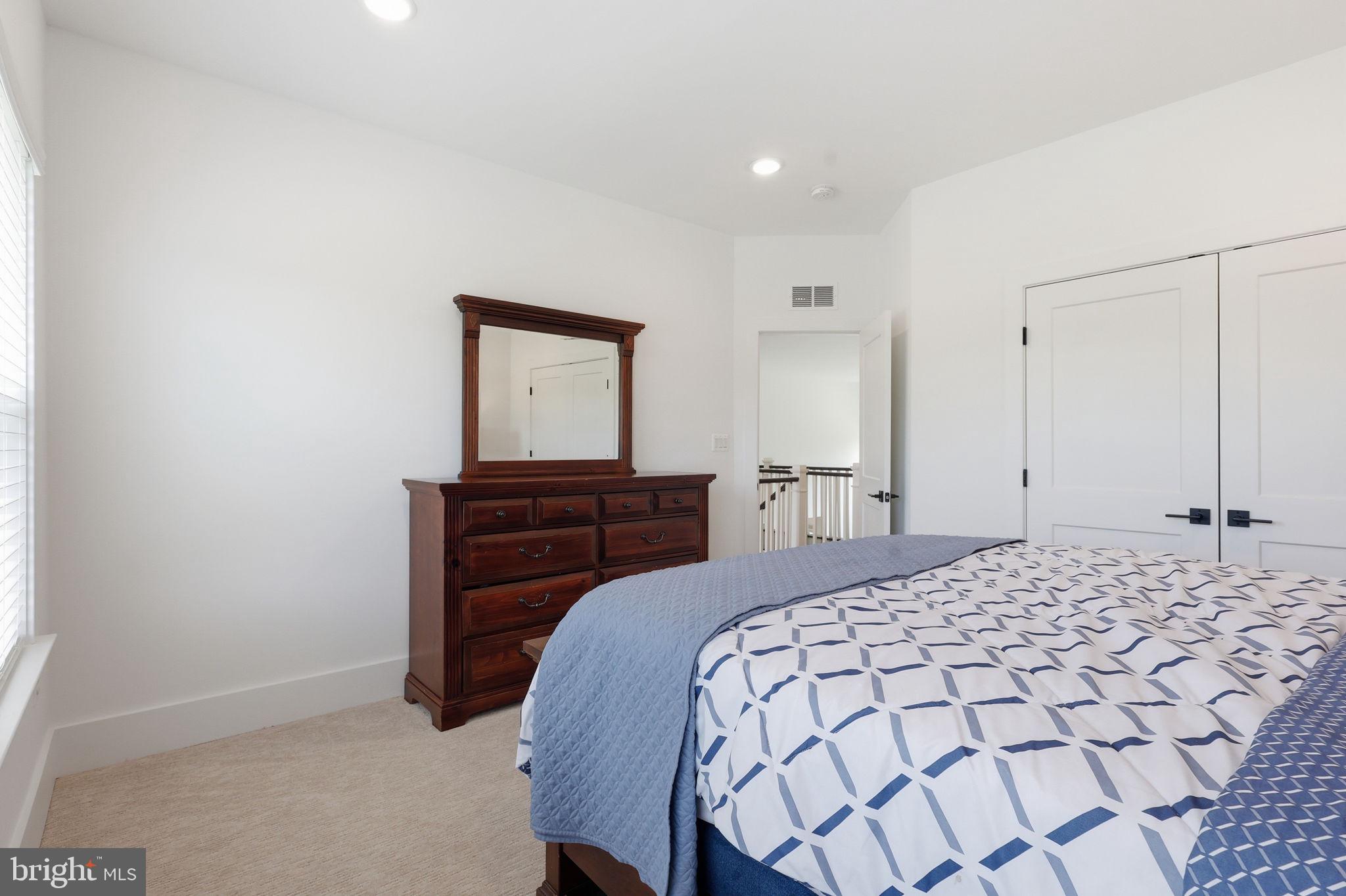 TANAGER - Residential