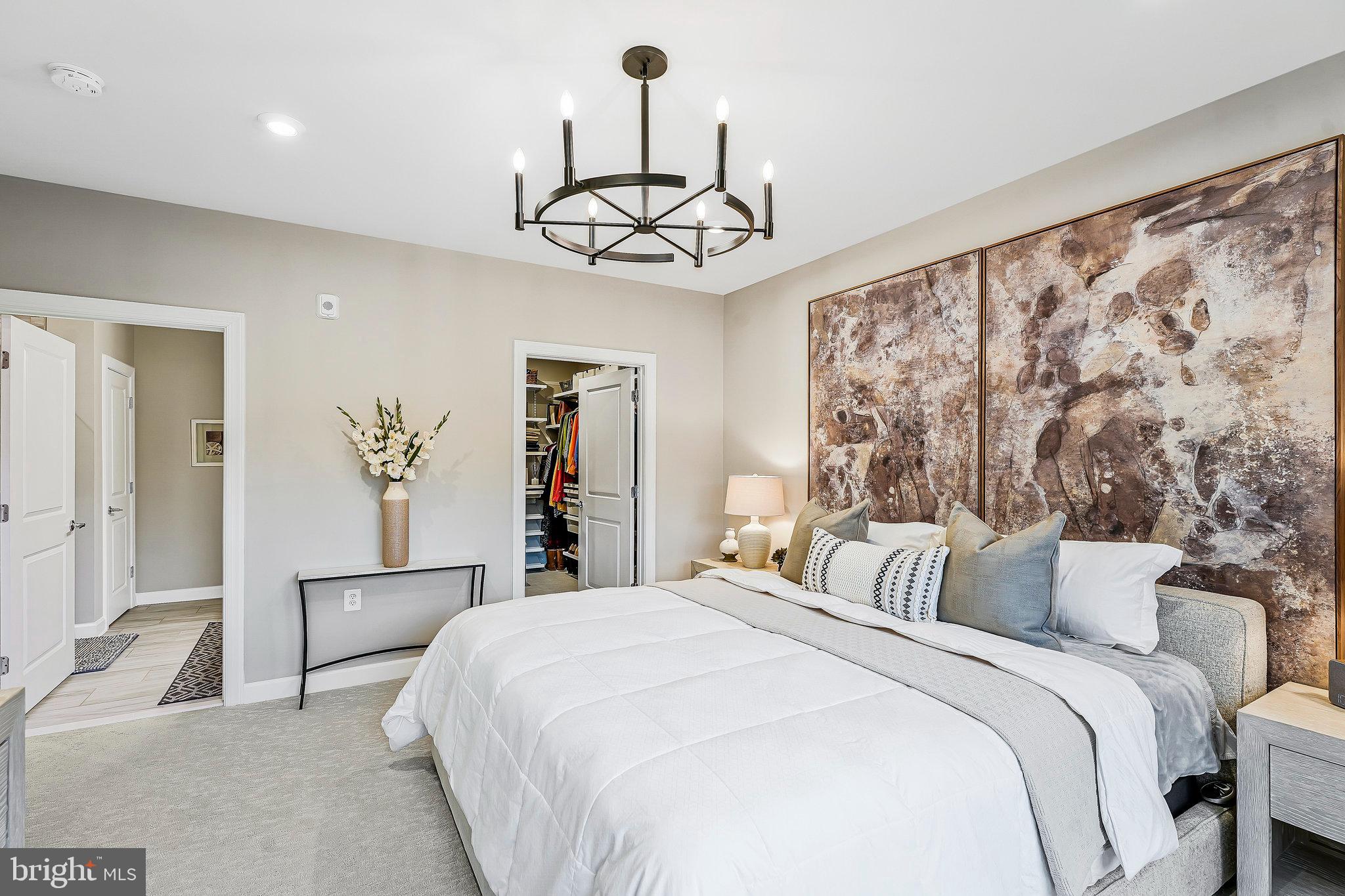 MONTEBELLO - Residential