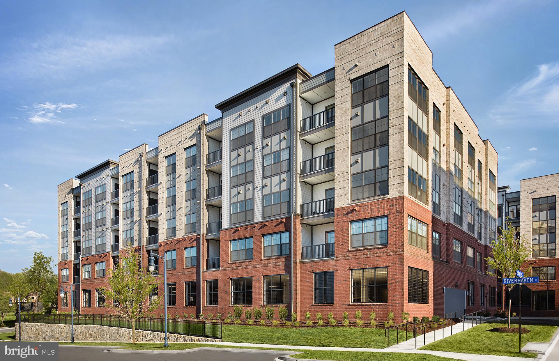 THE FLATS AT NATIONAL HARBOR - Residential