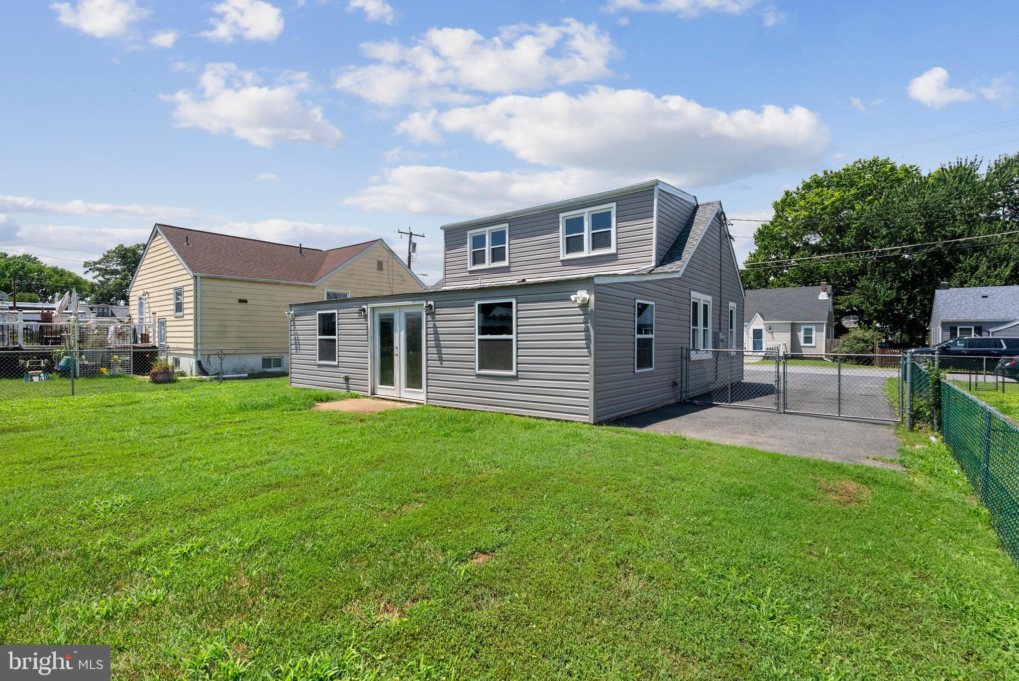 OAKLEIGH BEACH - Residential