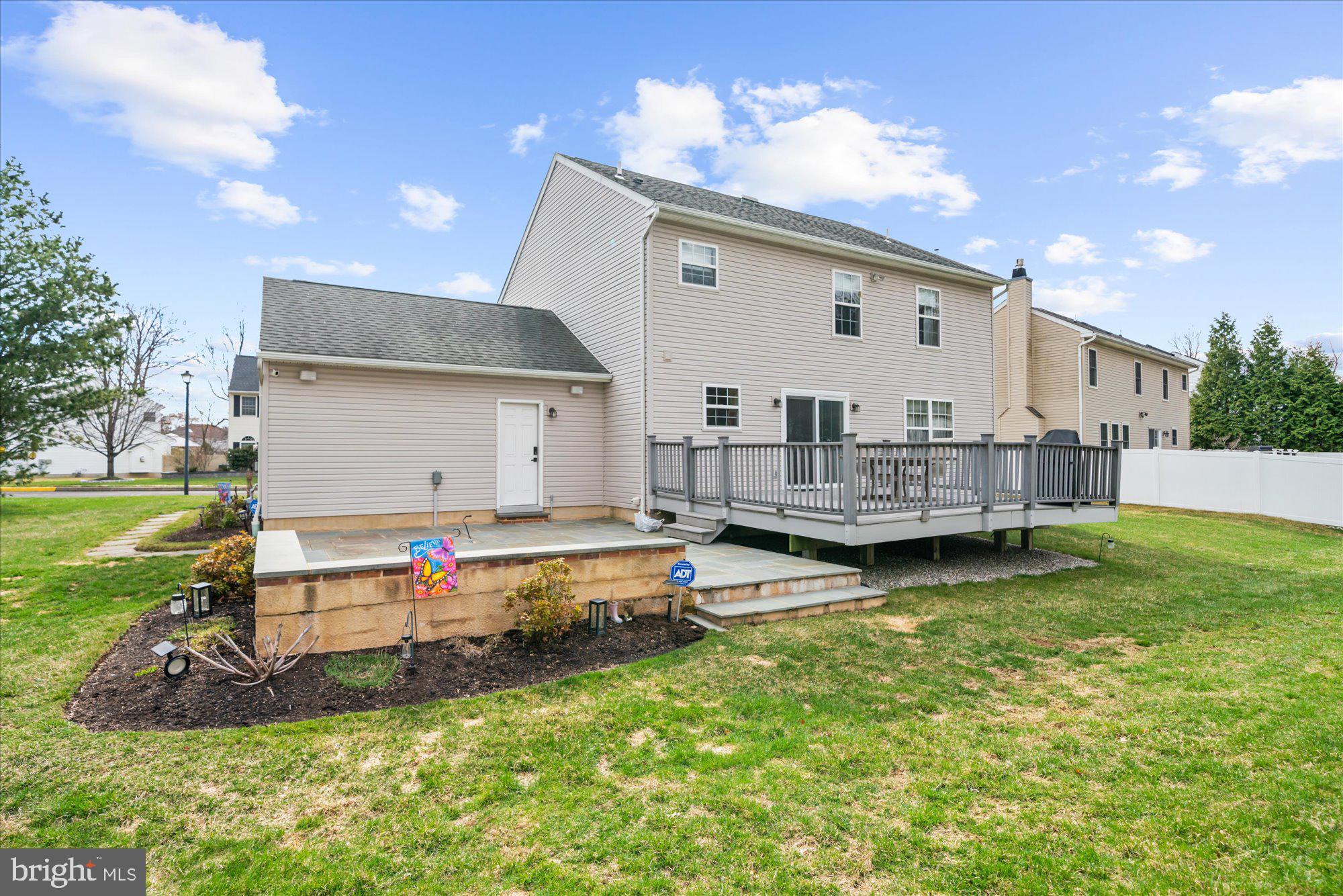 WEDGEWOOD GREENE - Residential
