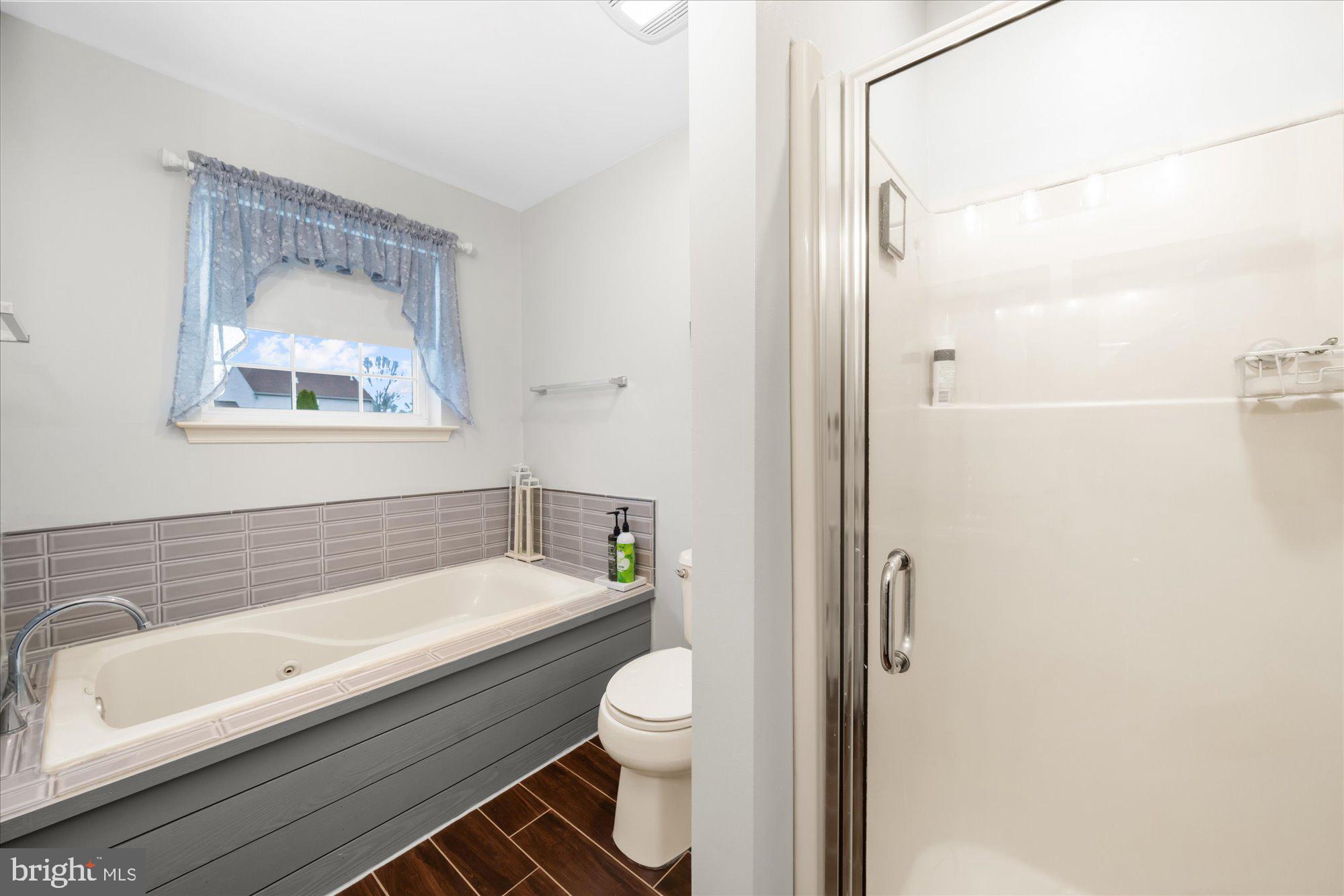WEDGEWOOD GREENE - Residential