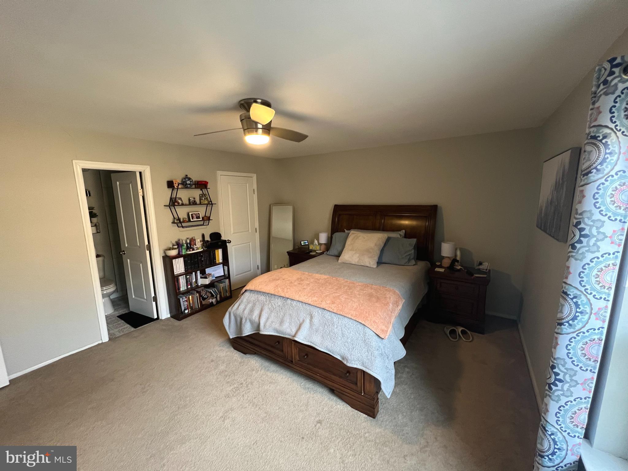 EAST FALLS - Residential