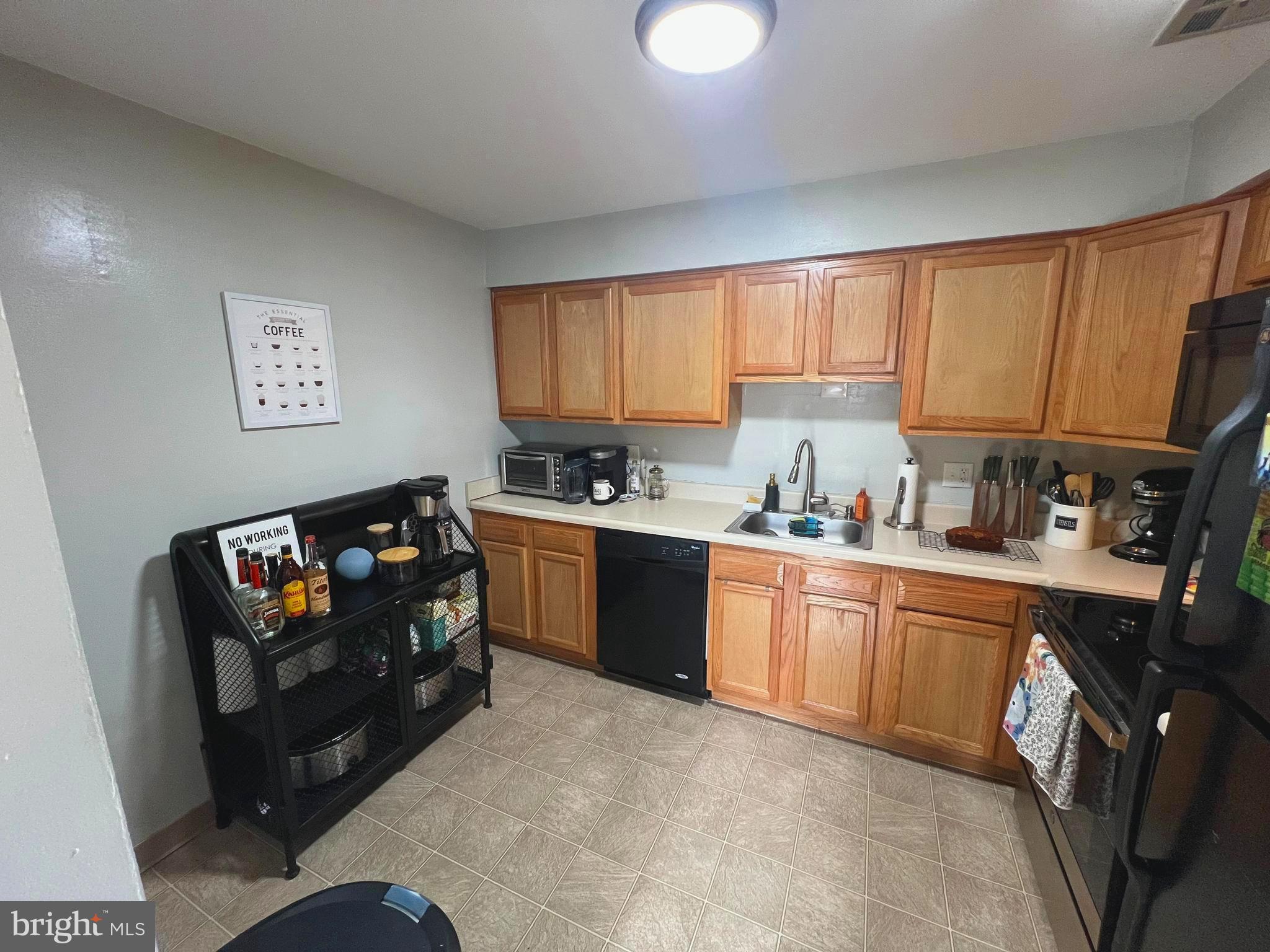 EAST FALLS - Residential