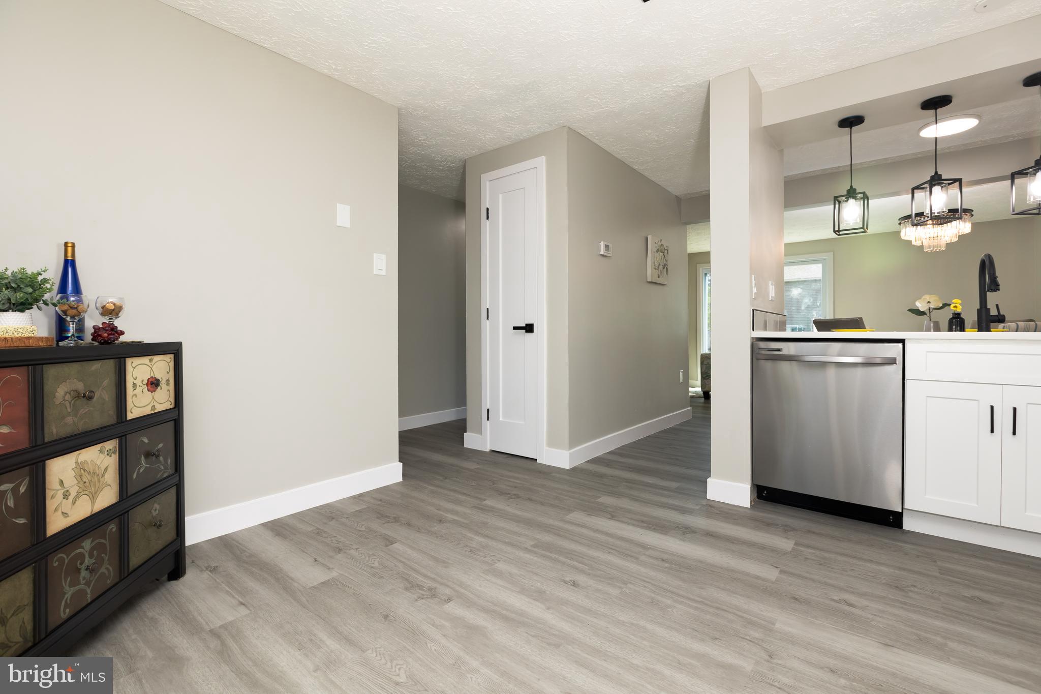 CLINTON PLAZA TOWNHOUSES - Residential