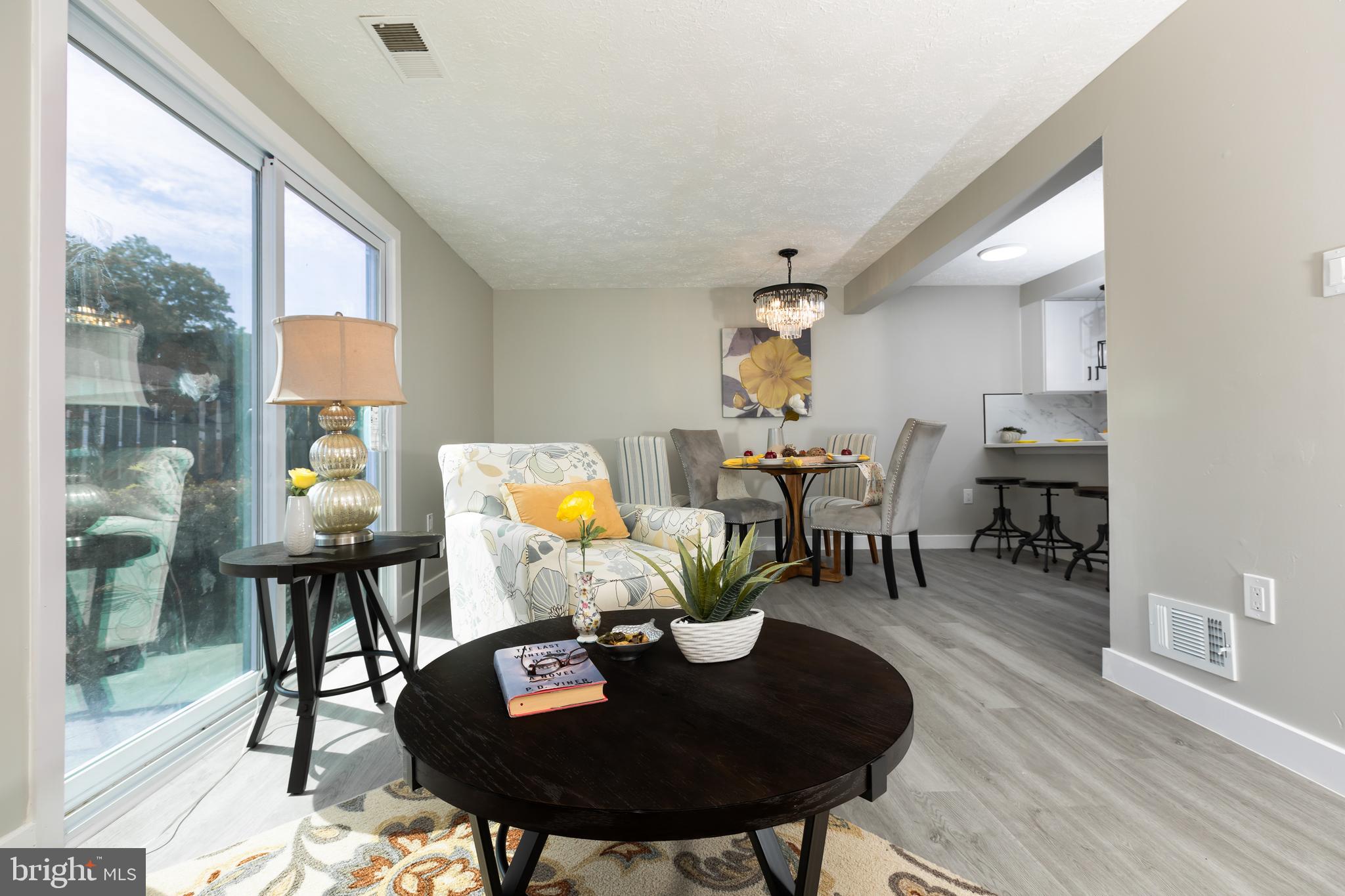 CLINTON PLAZA TOWNHOUSES - Residential