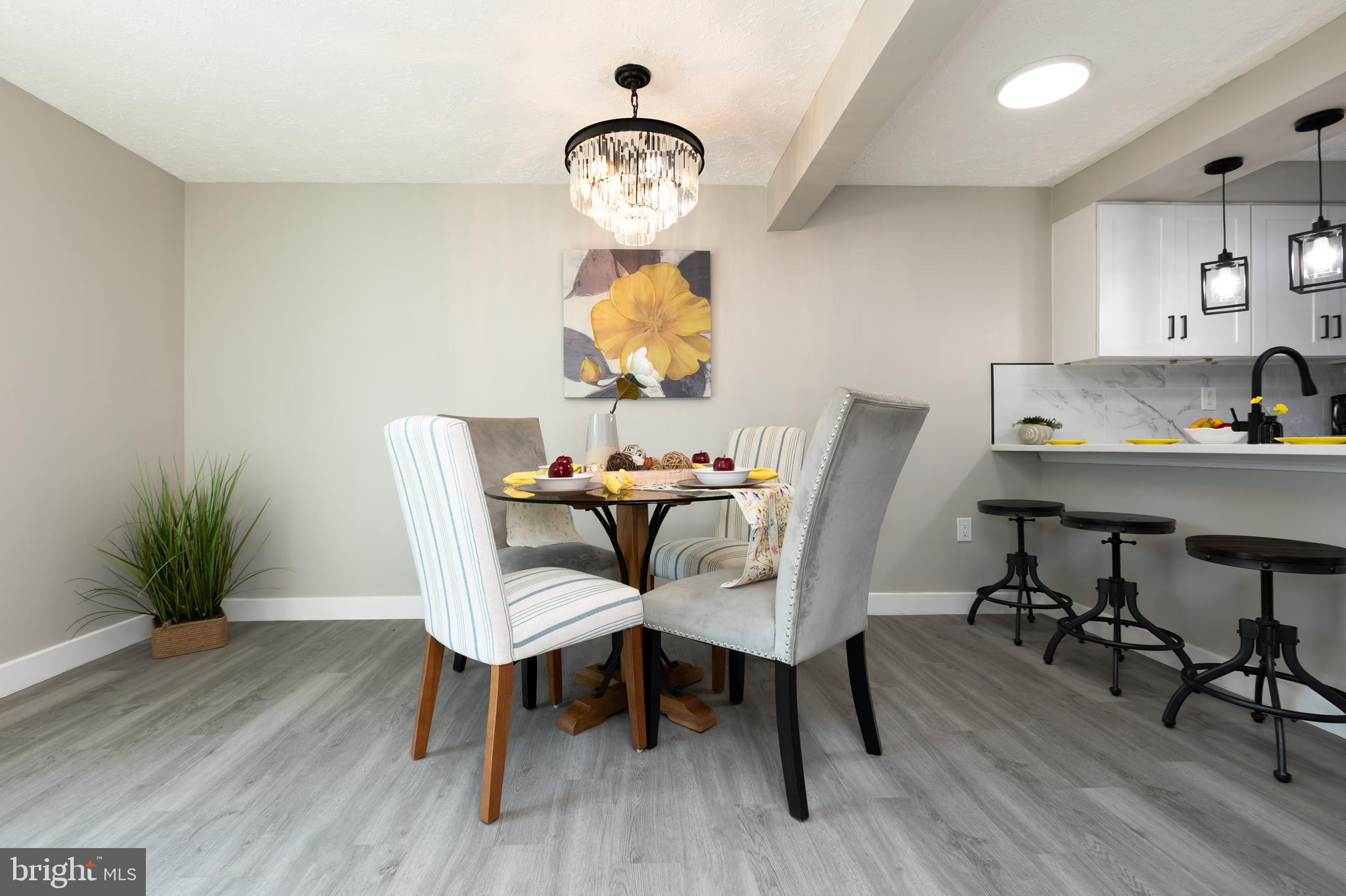 CLINTON PLAZA TOWNHOUSES - Residential