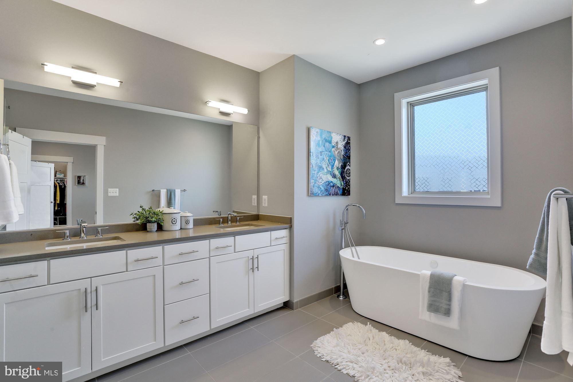 JUNCTION SQUARE - Residential Lease