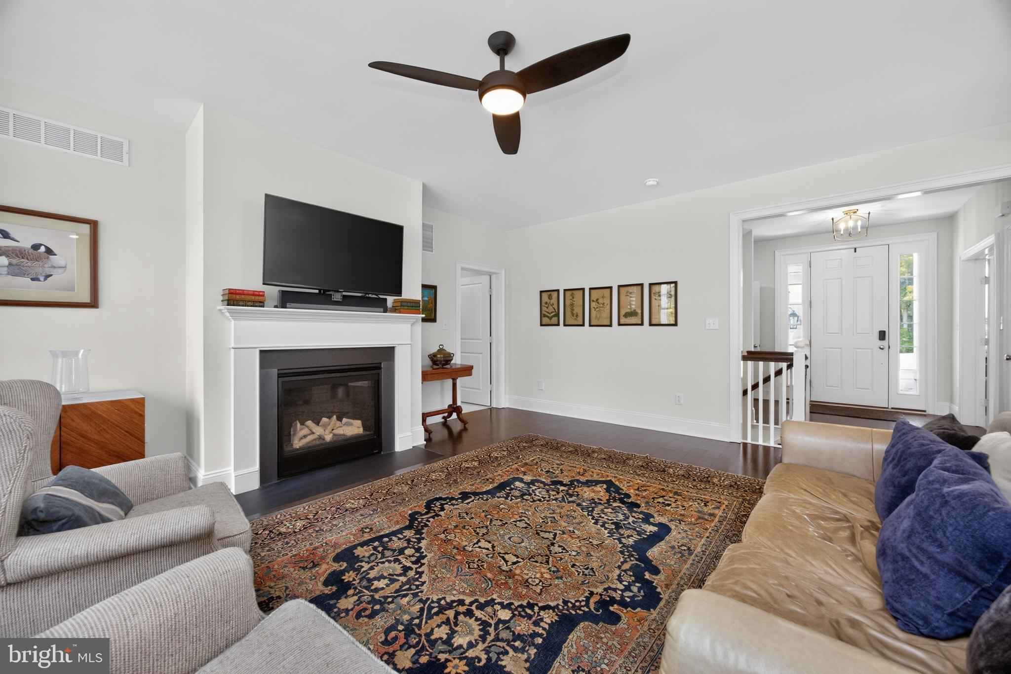 THE VILLAGES AT NORTHRIDGE - Residential