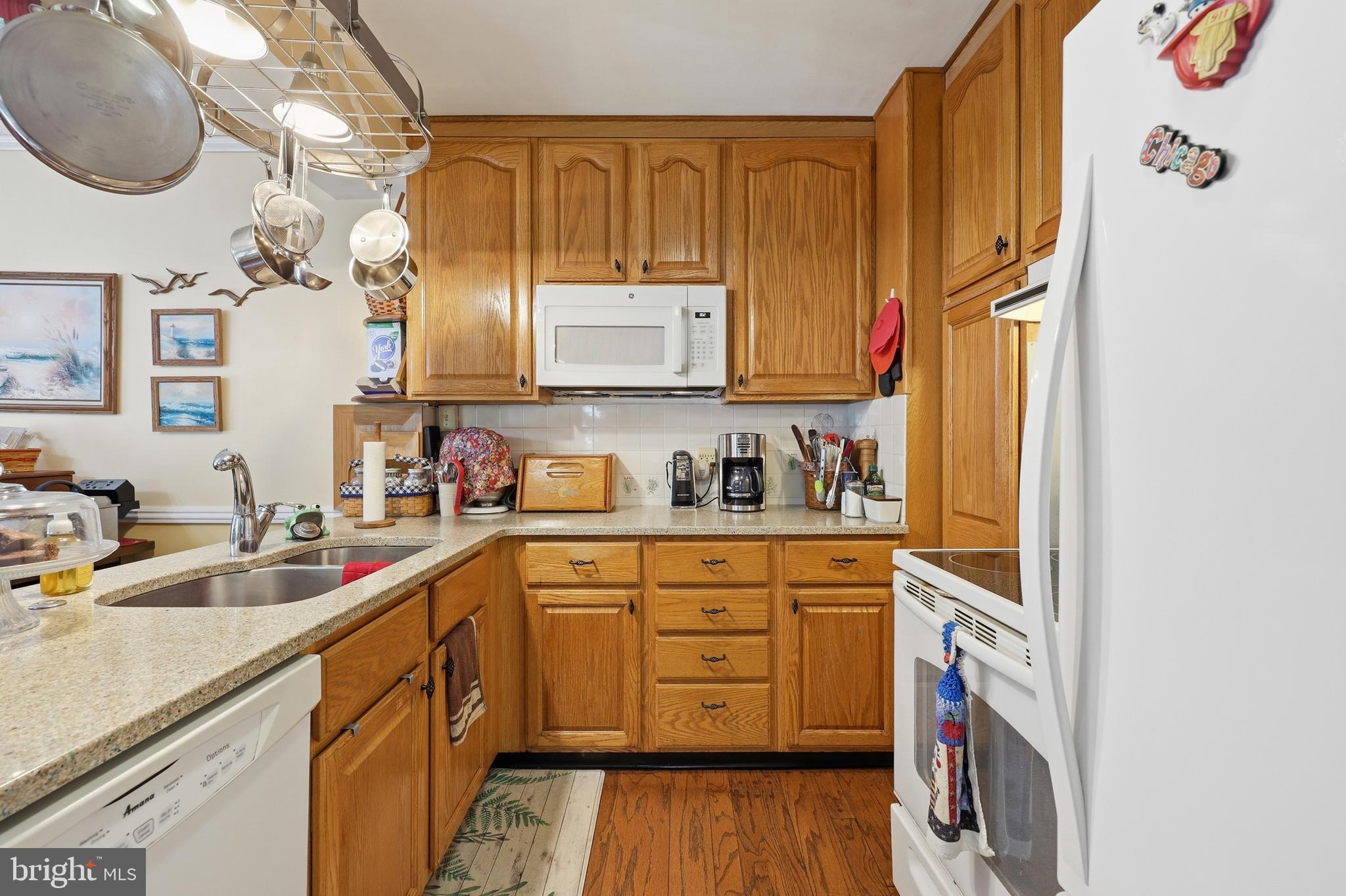 HAMILTON PARK - Residential