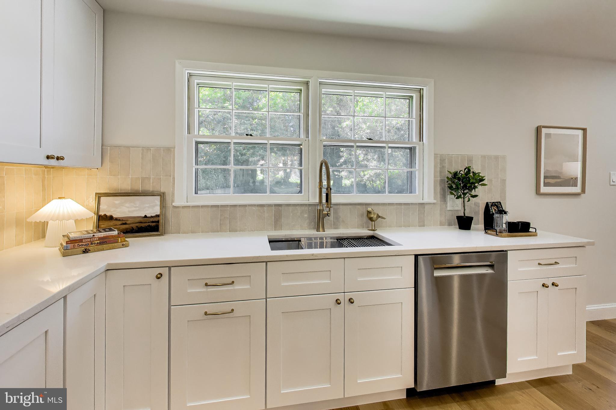 REGENCY ESTATES - Residential