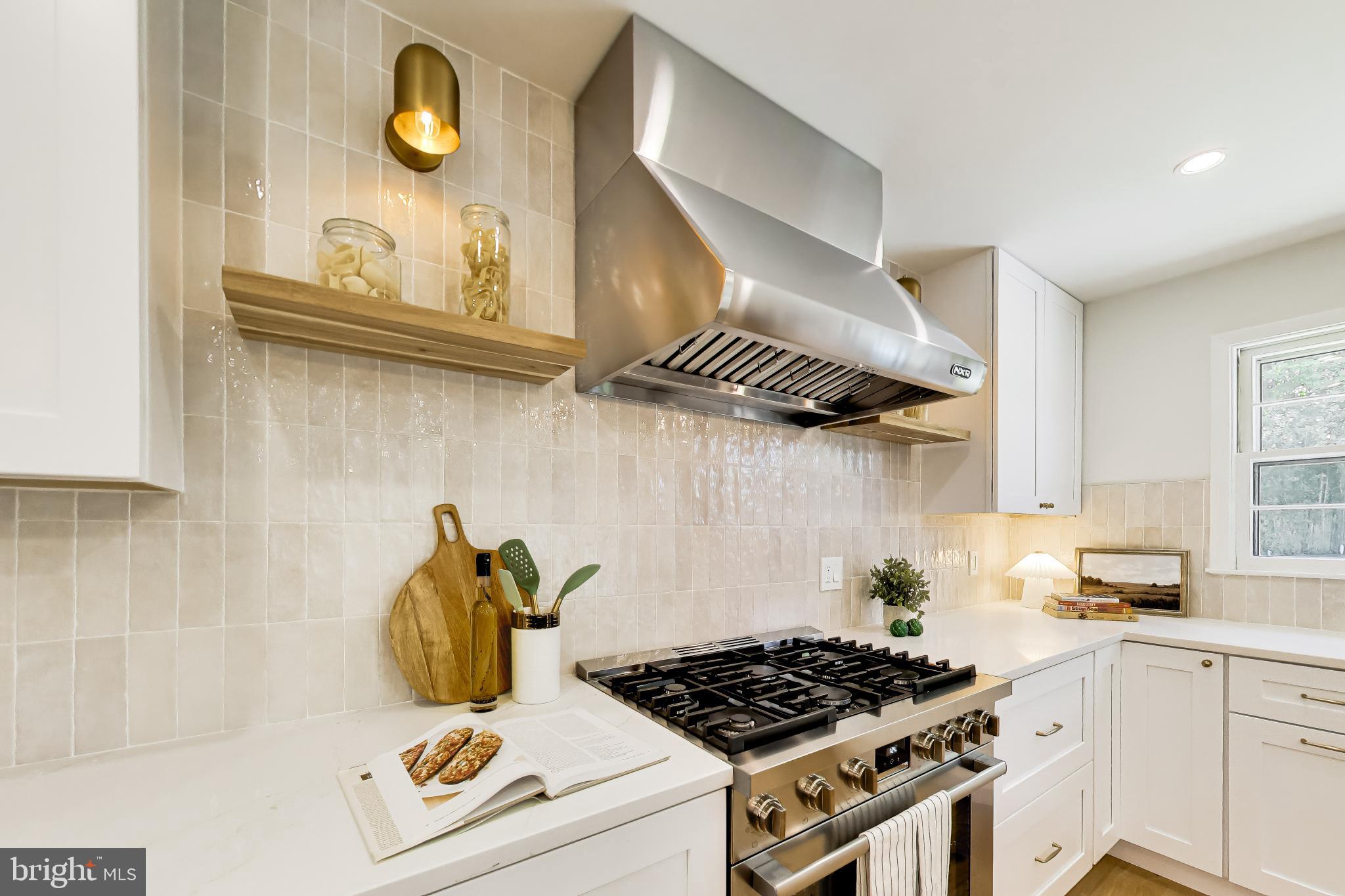 REGENCY ESTATES - Residential