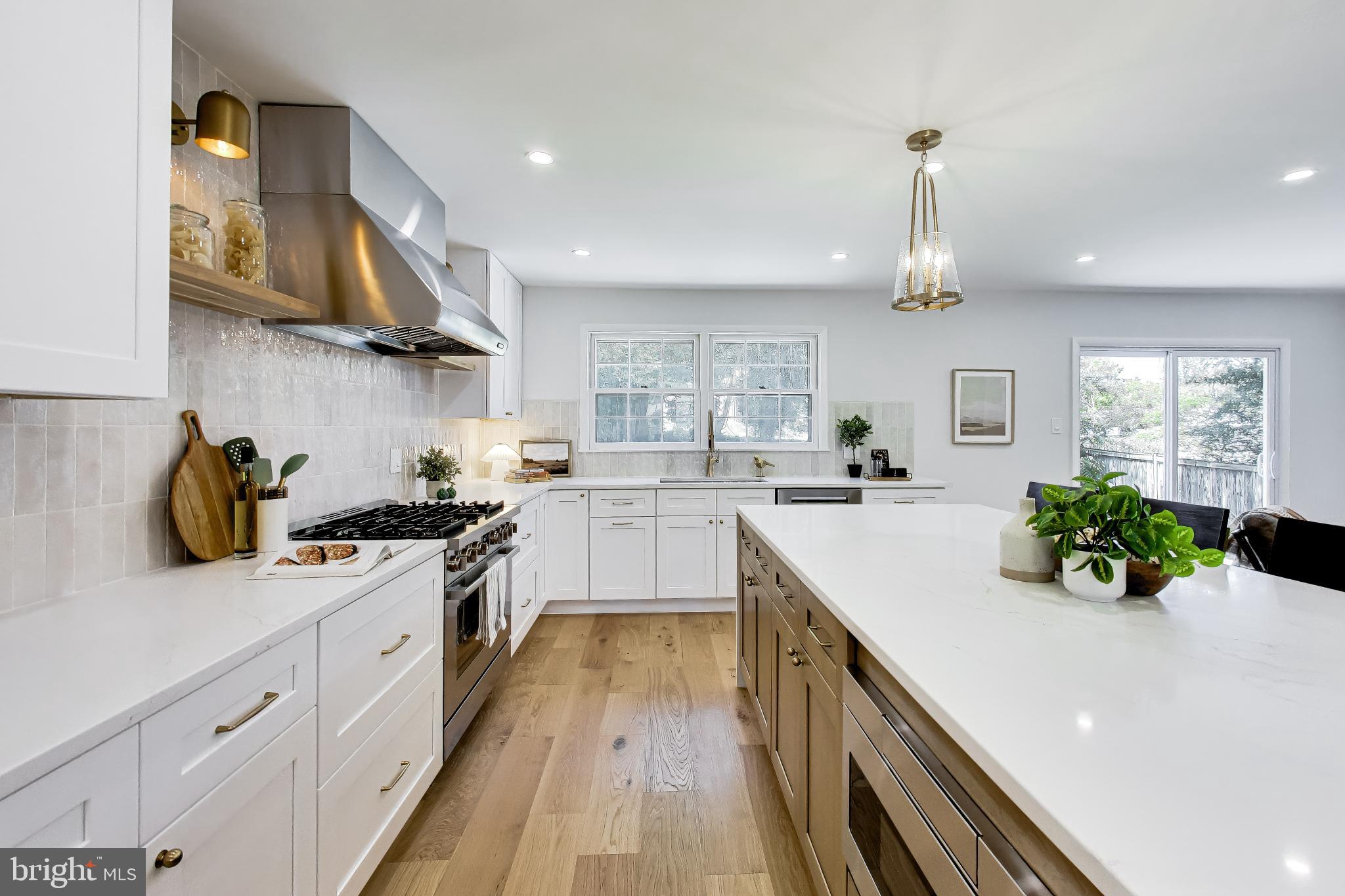 REGENCY ESTATES - Residential