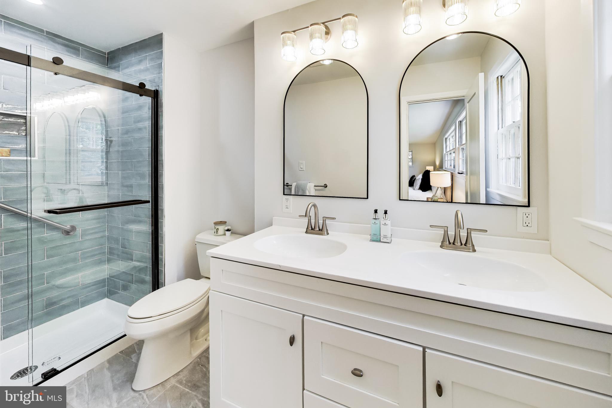 REGENCY ESTATES - Residential