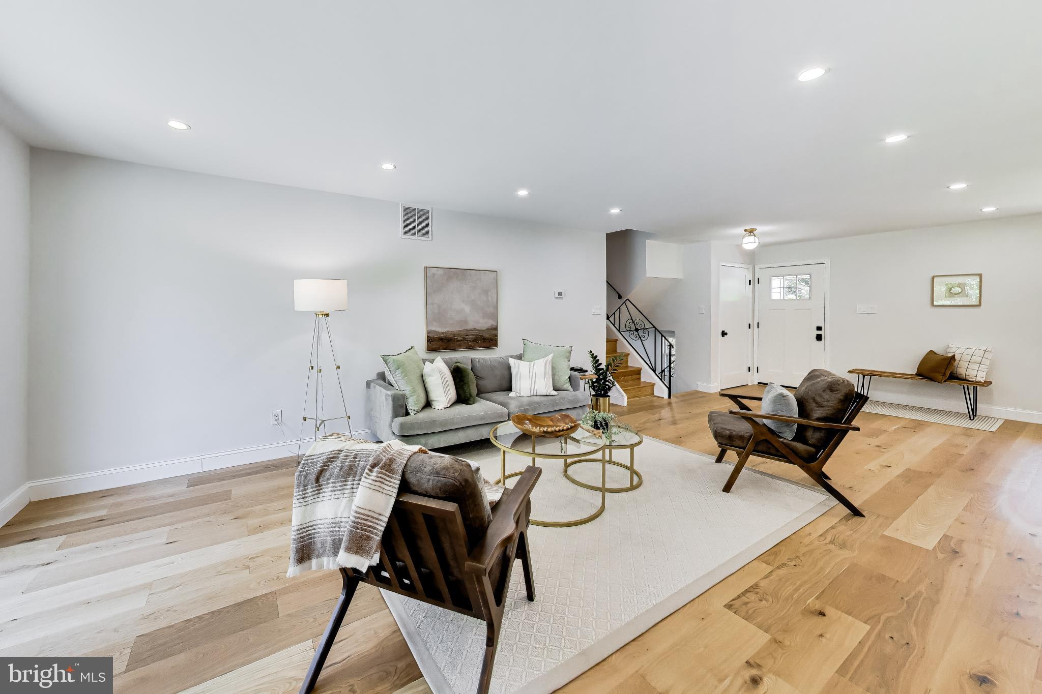 REGENCY ESTATES - Residential