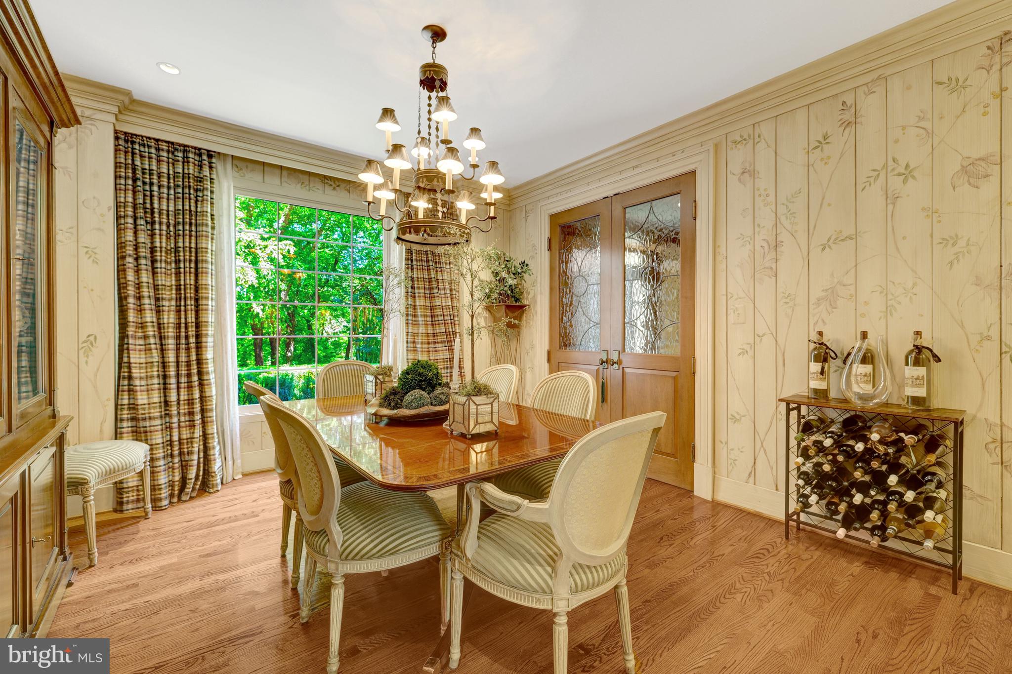 FALLSWOOD COURT - Residential