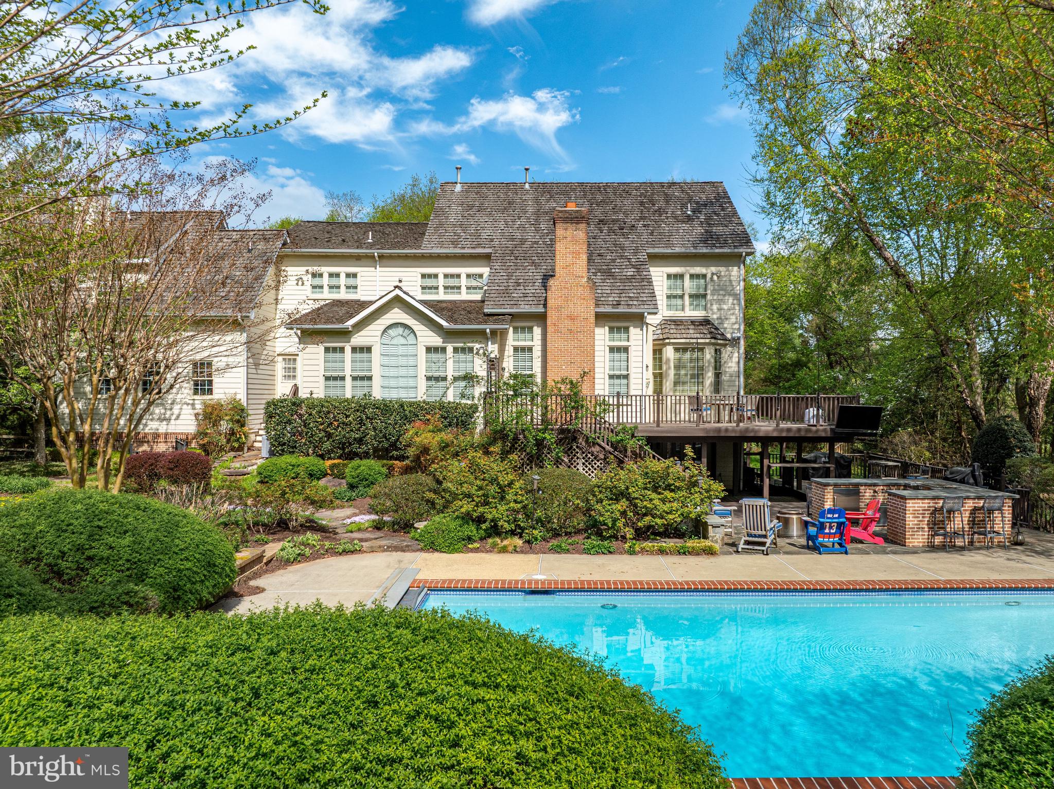 FALLSWOOD COURT - Residential