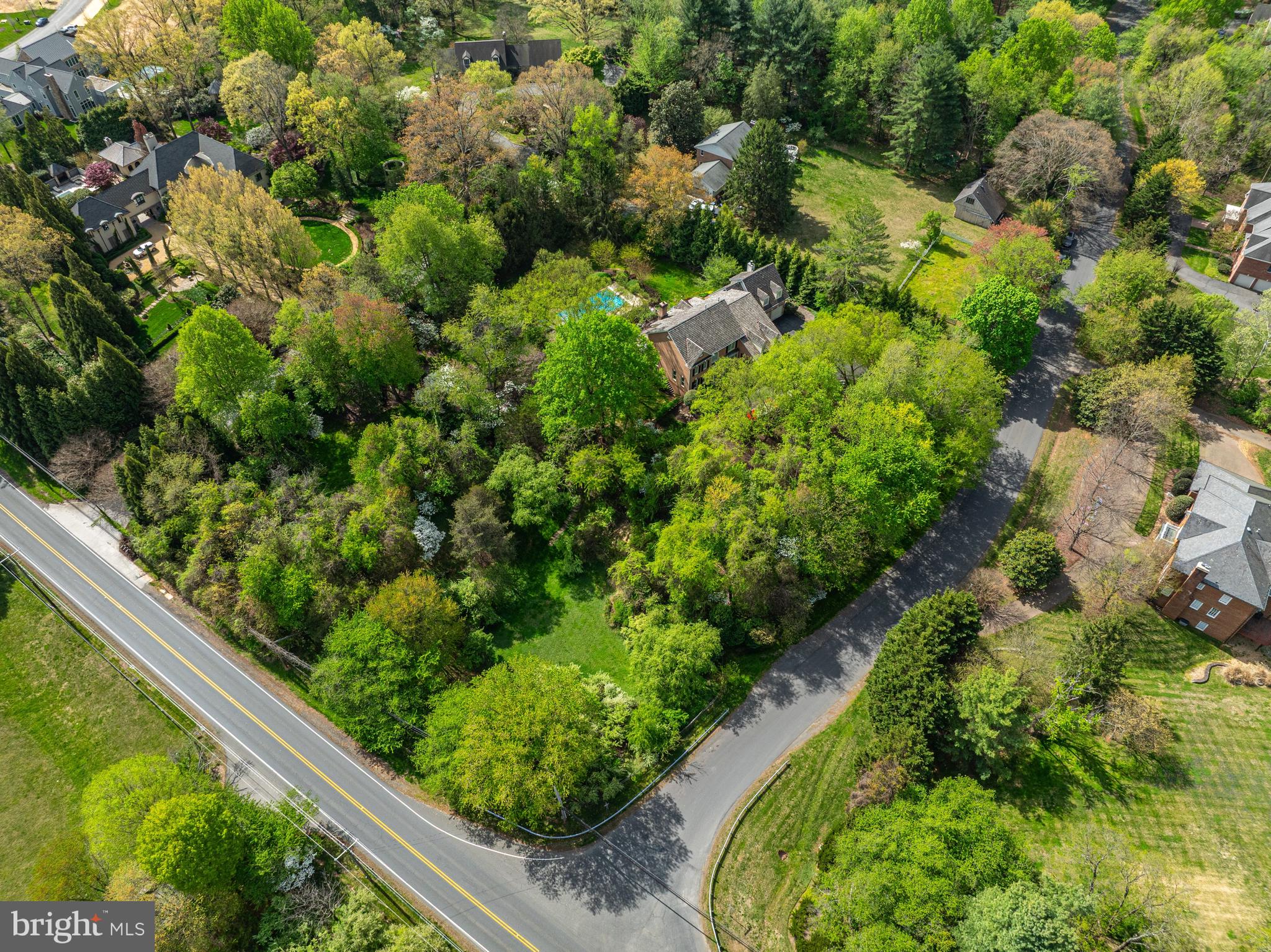 FALLSWOOD COURT - Residential